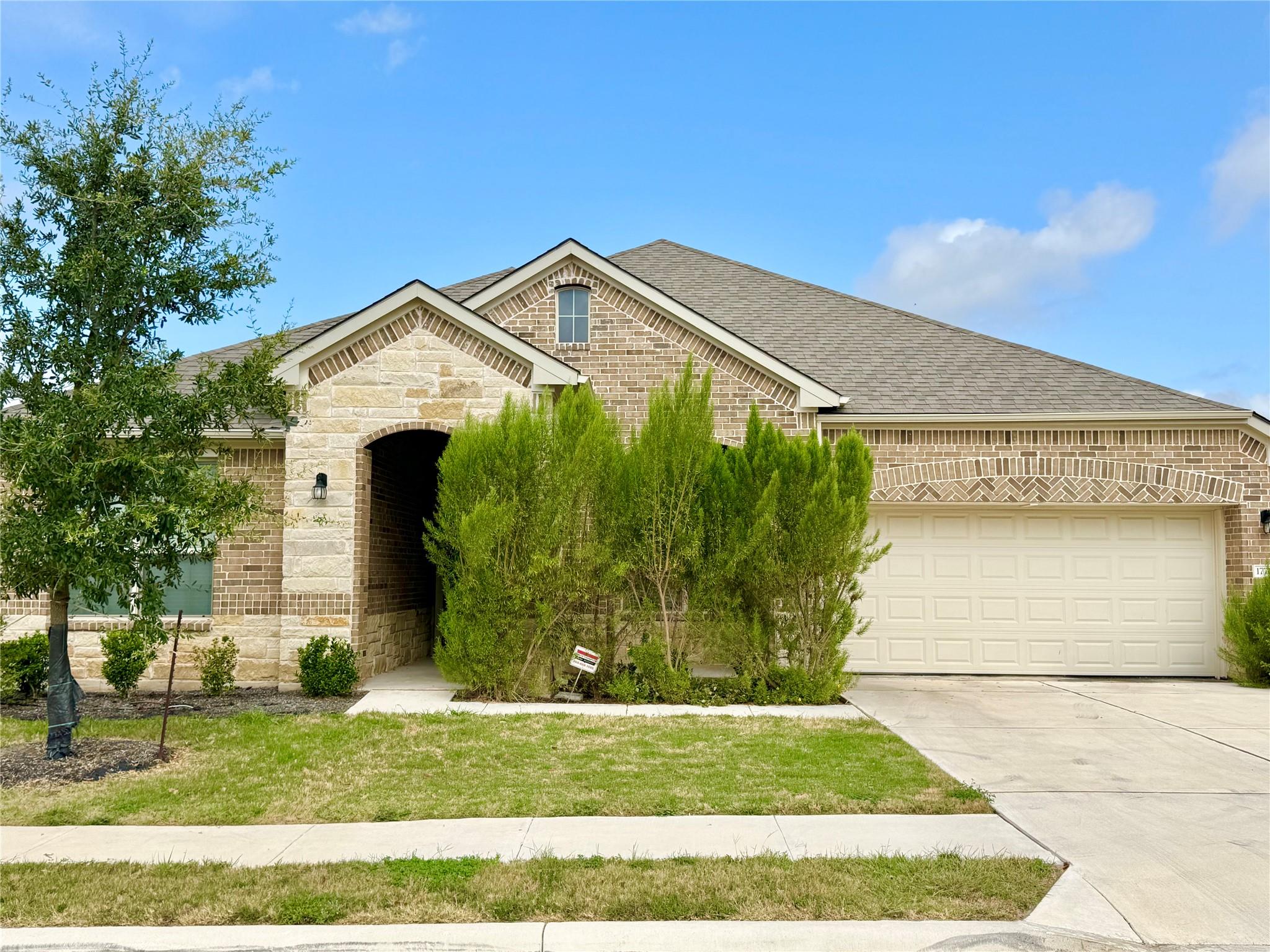 17712 Gilberto DR