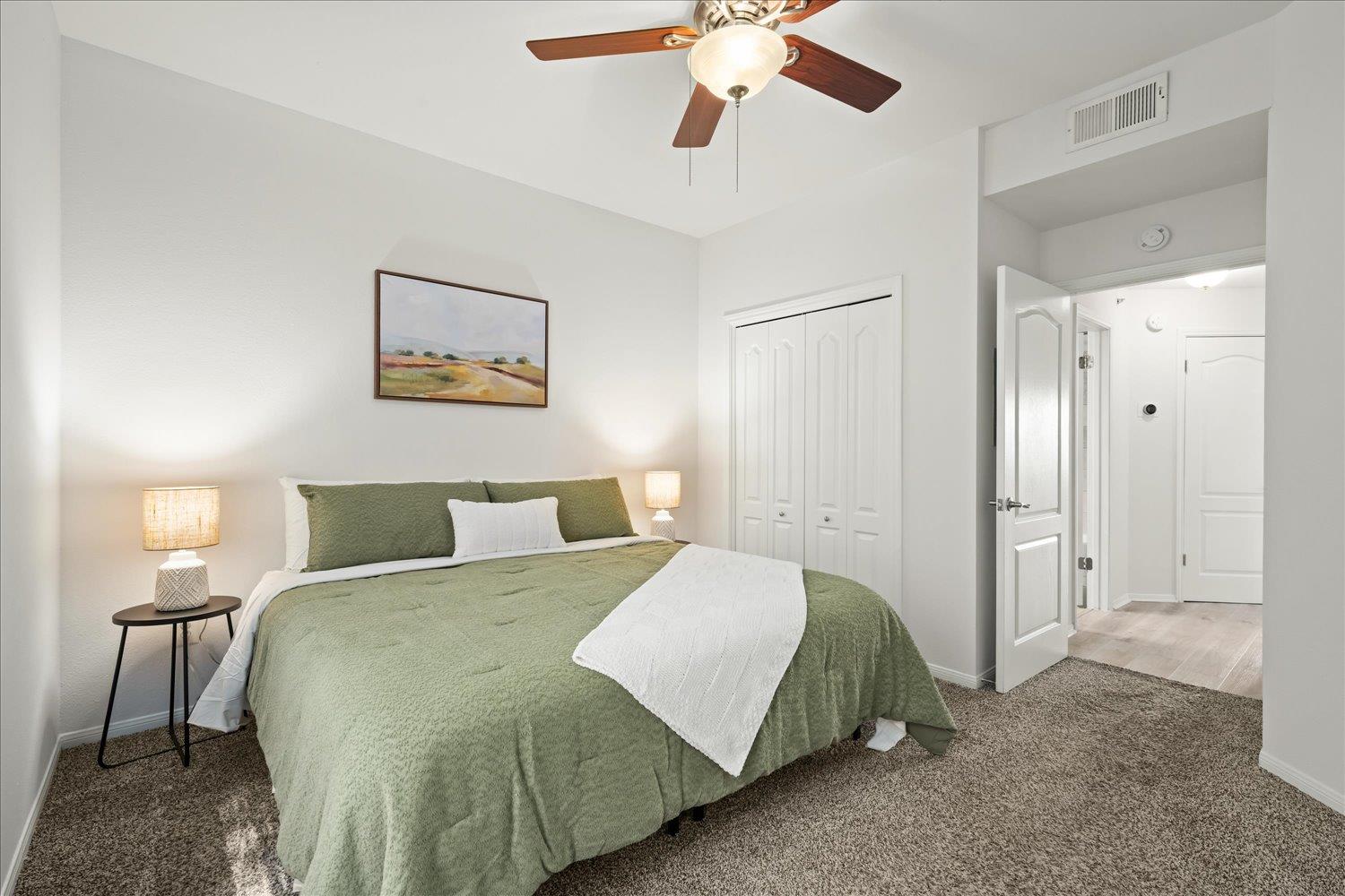 6000 Shepherd Mountain CV # 1904