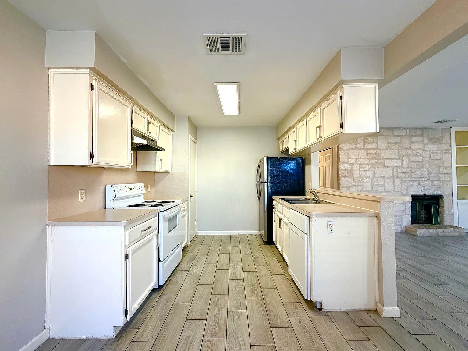 209 E Noton ST # 109