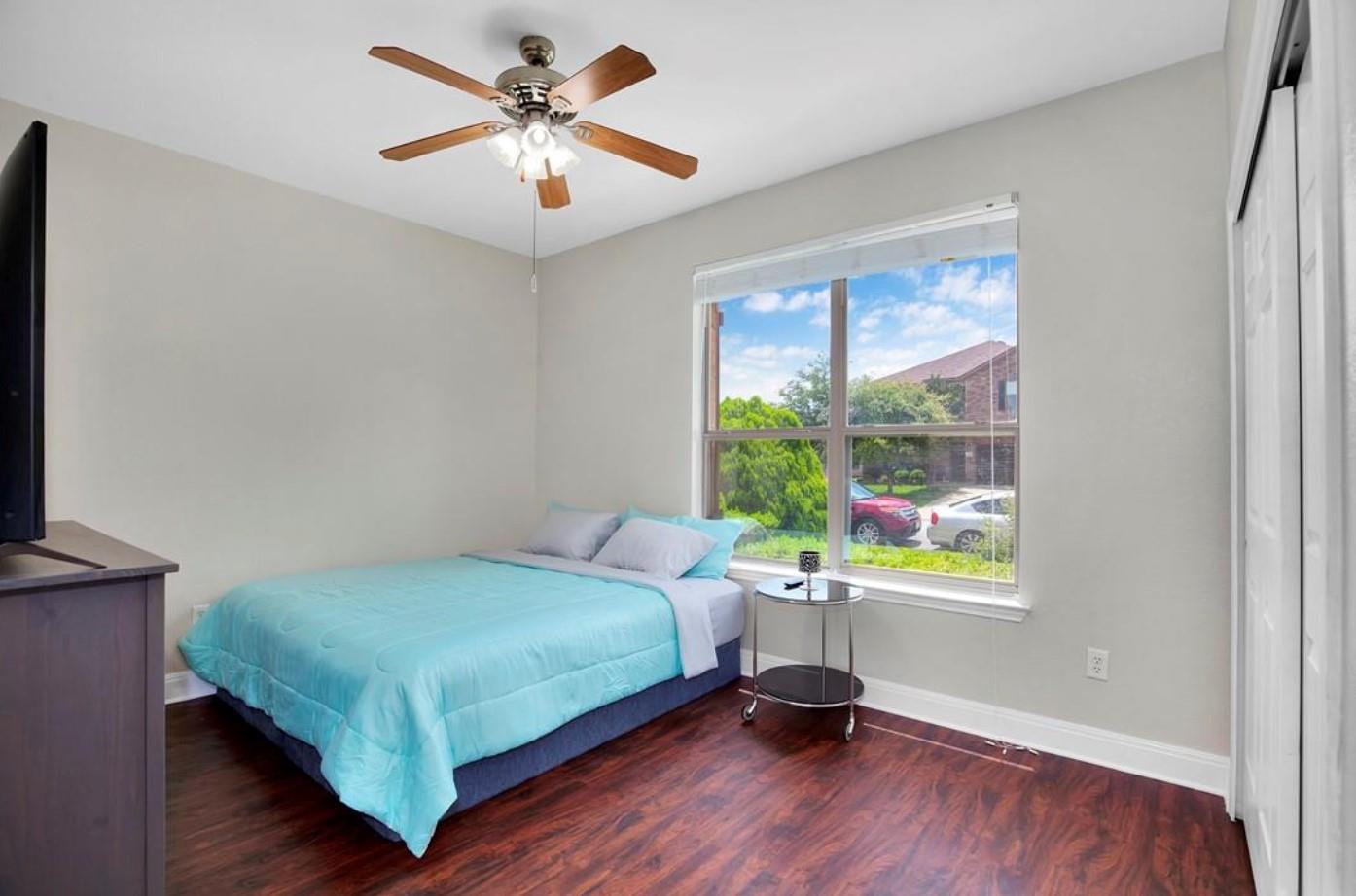 1721 E Mesa Park CV