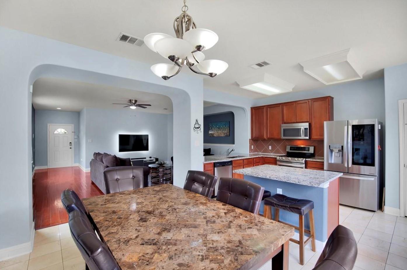 1721 E Mesa Park CV