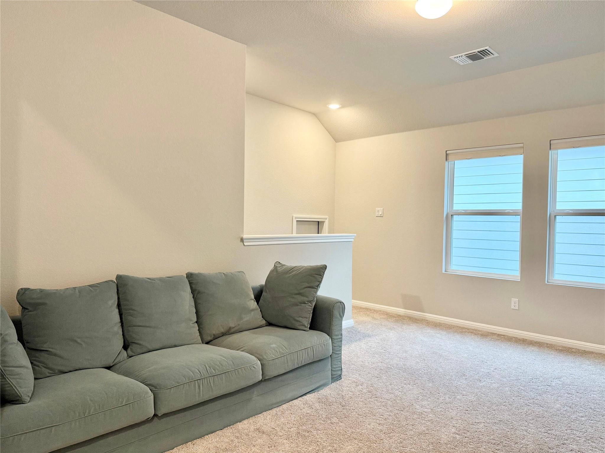 923 Palo Brea LOOP