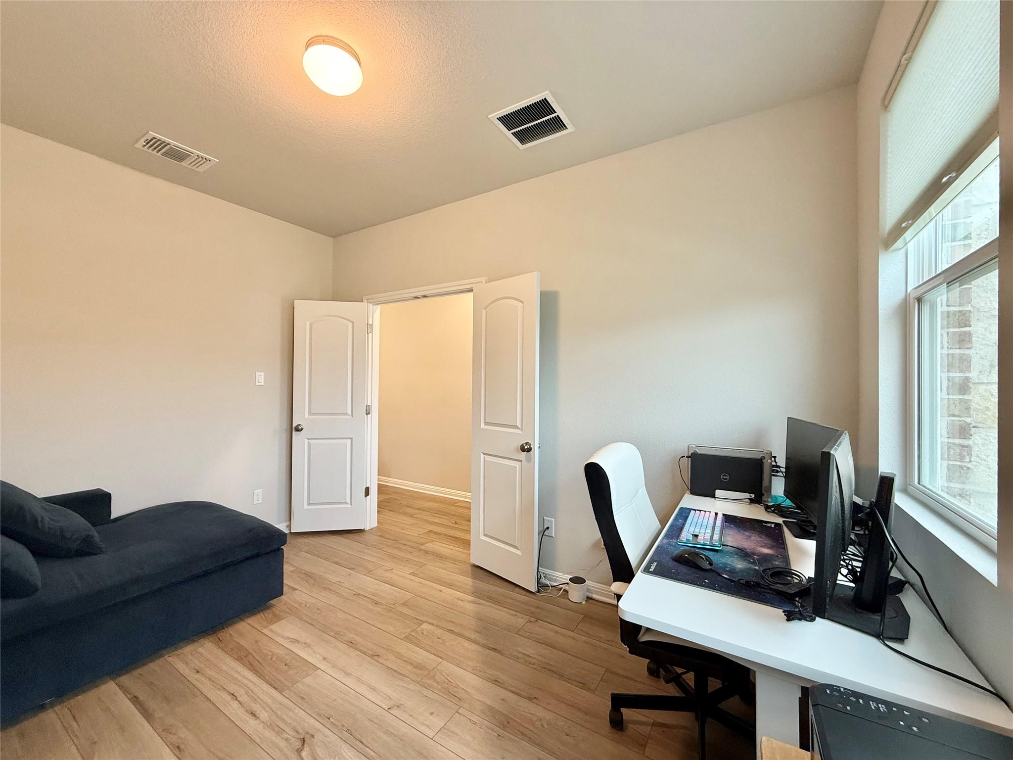 923 Palo Brea LOOP
