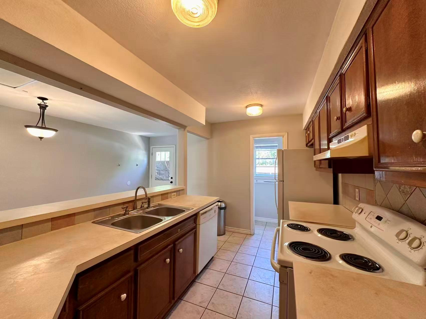 202 N 2nd ST # D, Pflugerville Unit: D