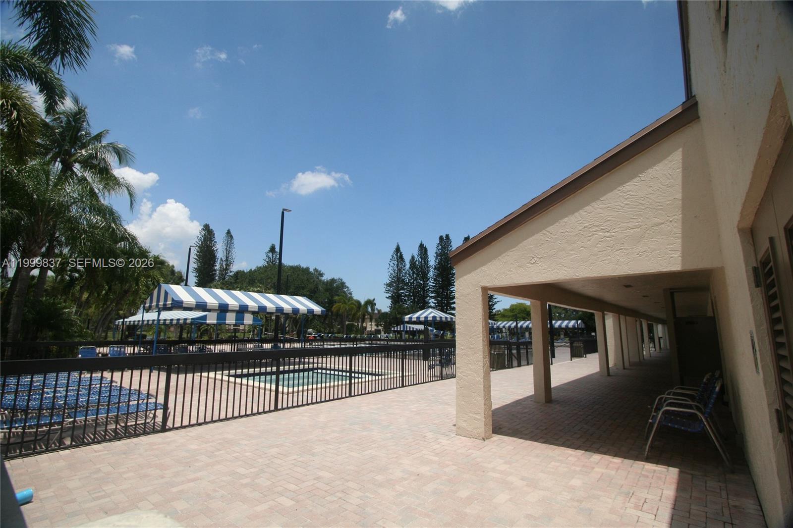 4698 NW 22nd Street 4248