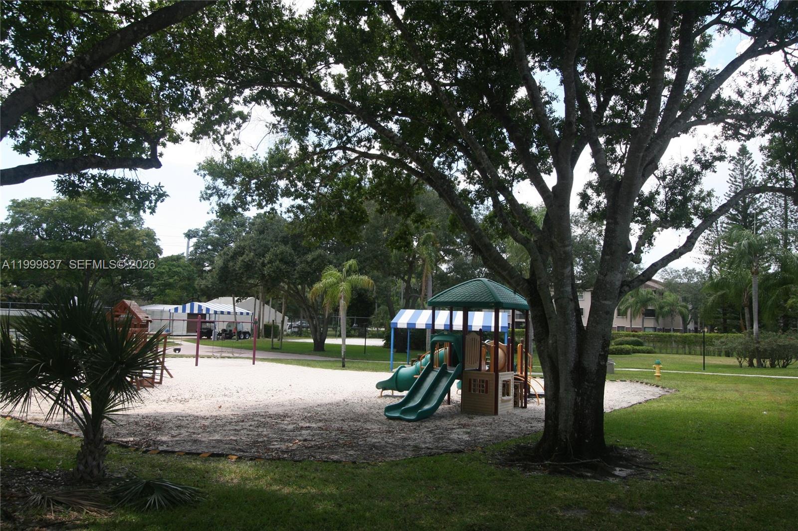 4698 NW 22nd Street 4248