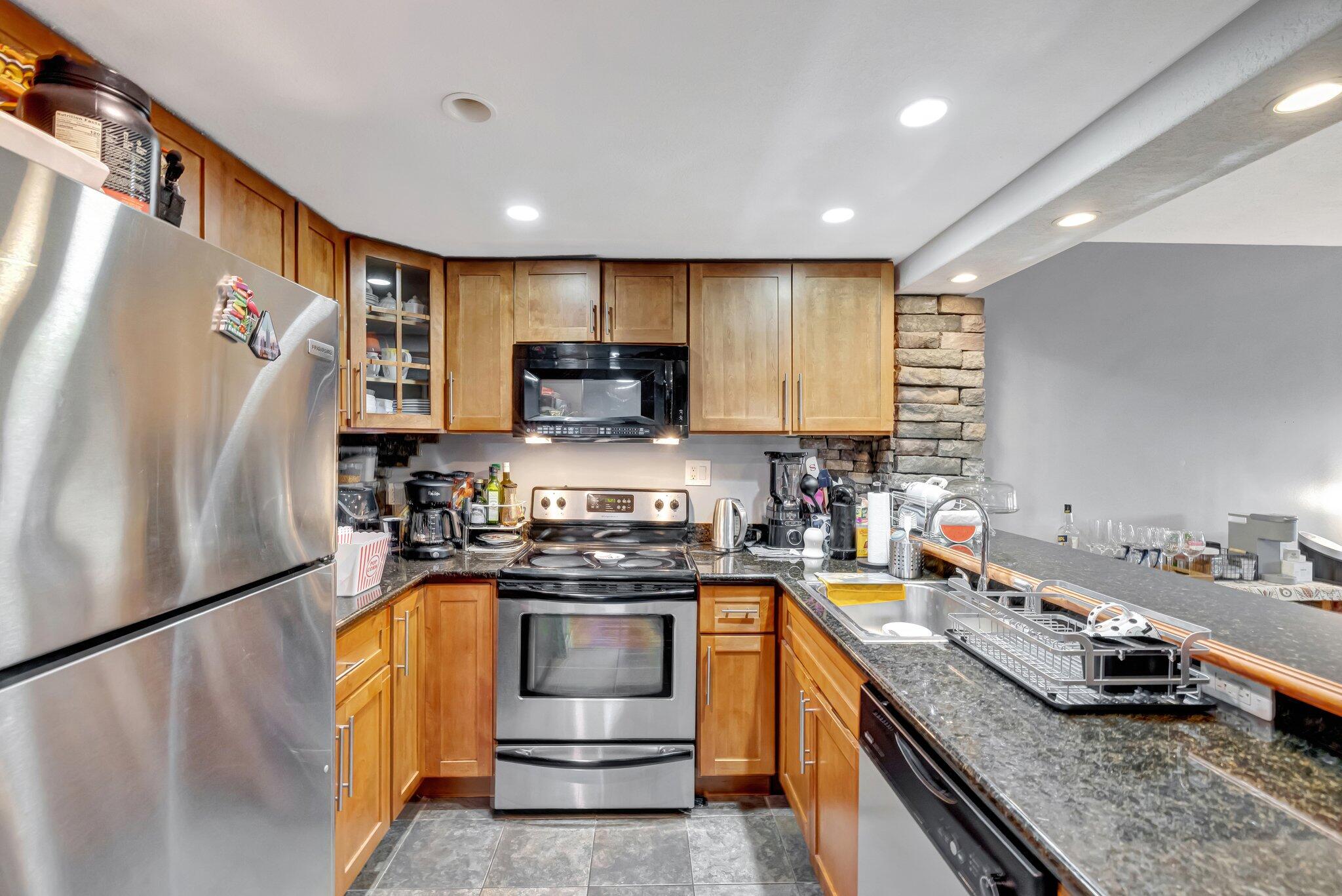 3004 NE 5th Terrace 208-c