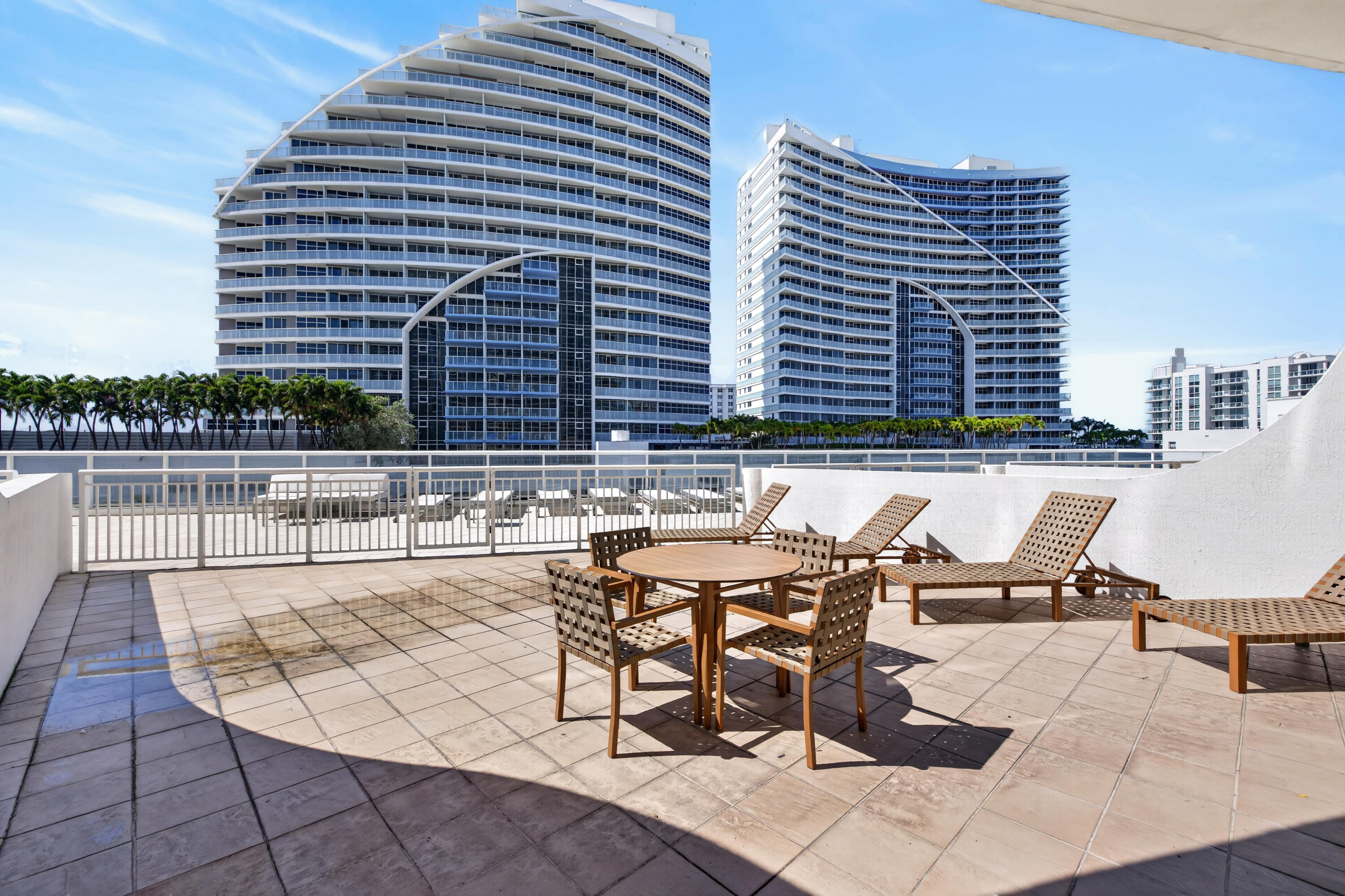 505 N Fort Lauderdale Beach Boulevard Unit: 605