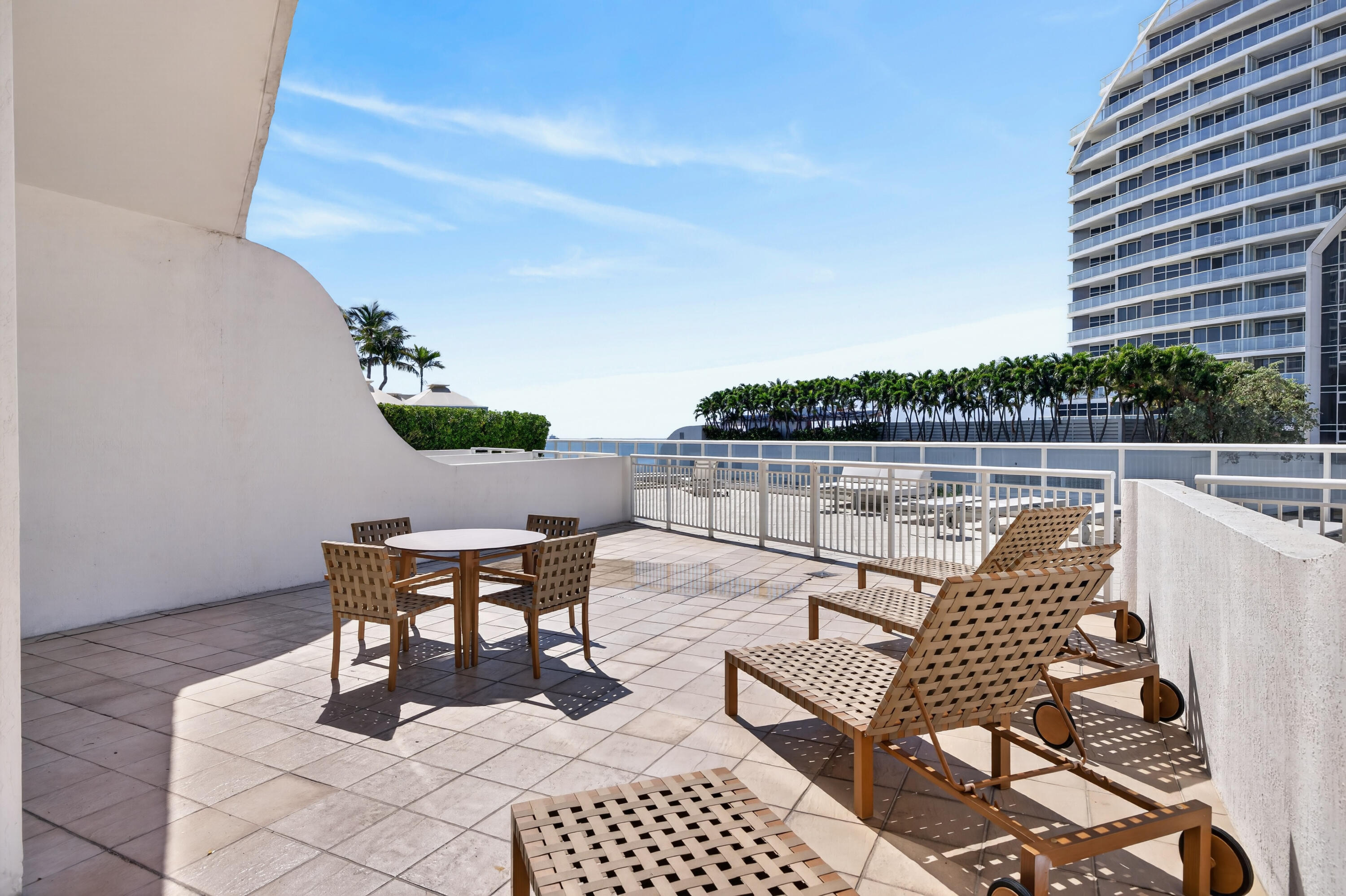505 N Fort Lauderdale Beach Boulevard Unit: 605