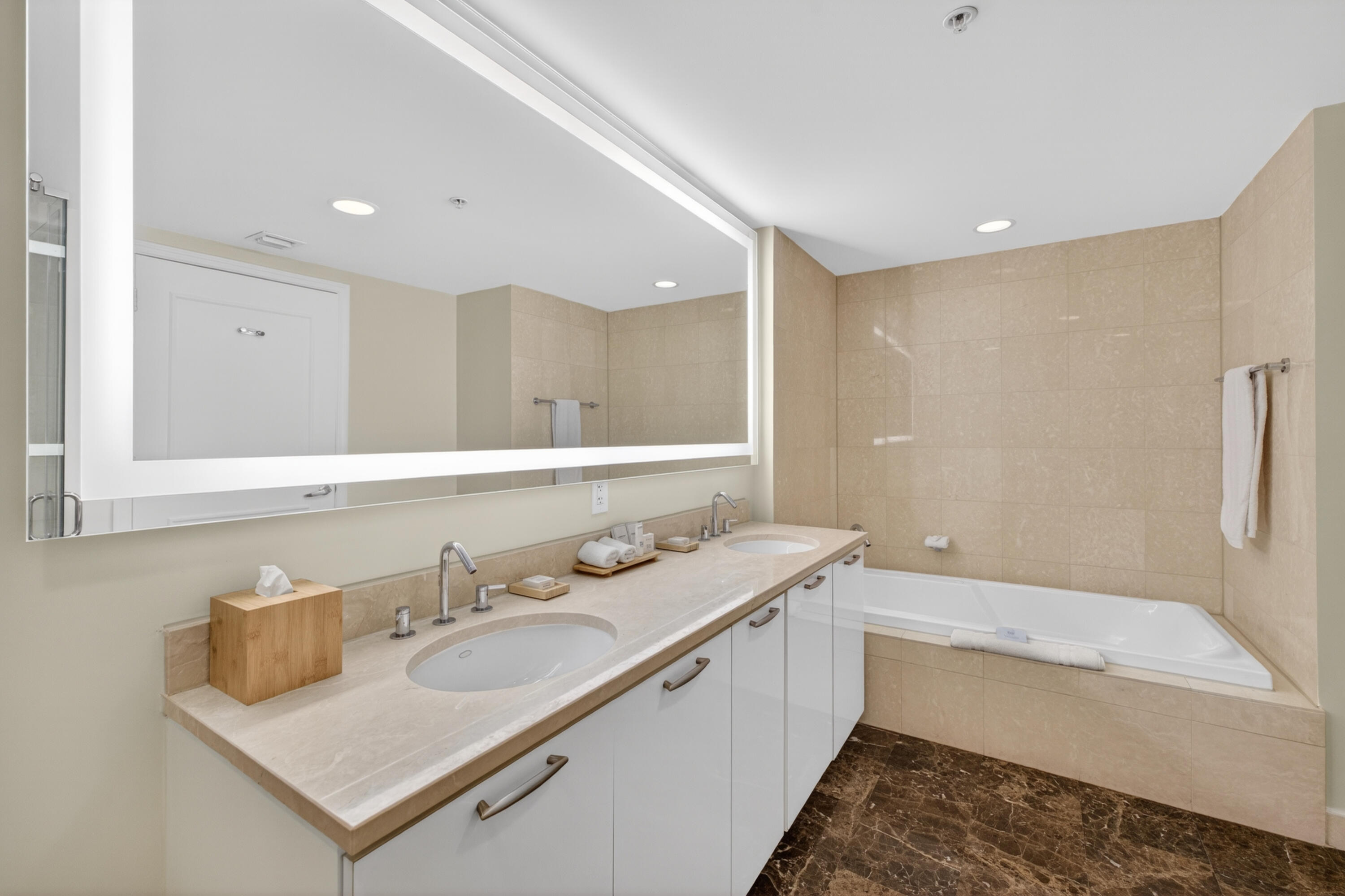 505 N Fort Lauderdale Beach Boulevard Unit: 605