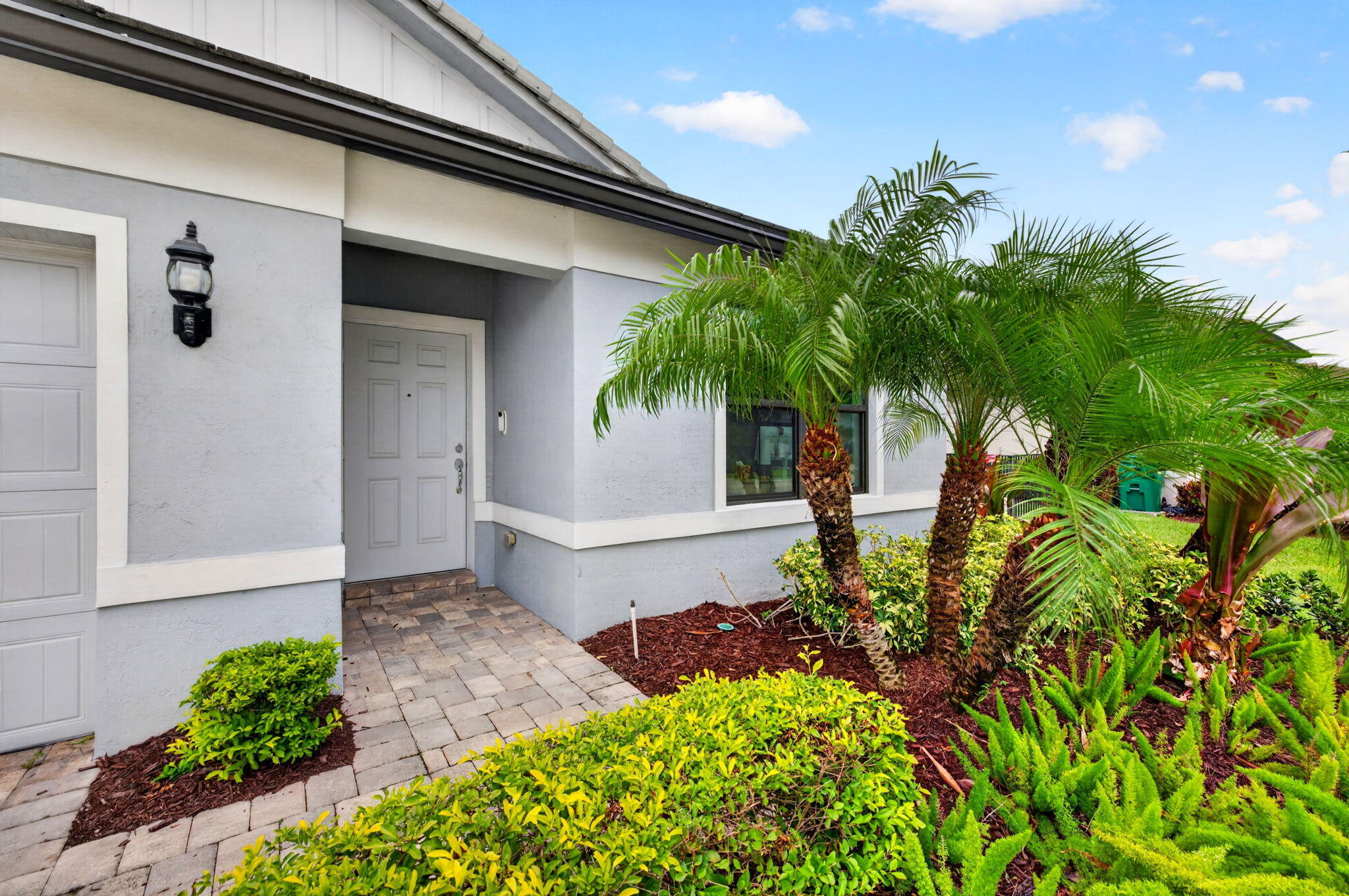 3165 Tamarind Drive