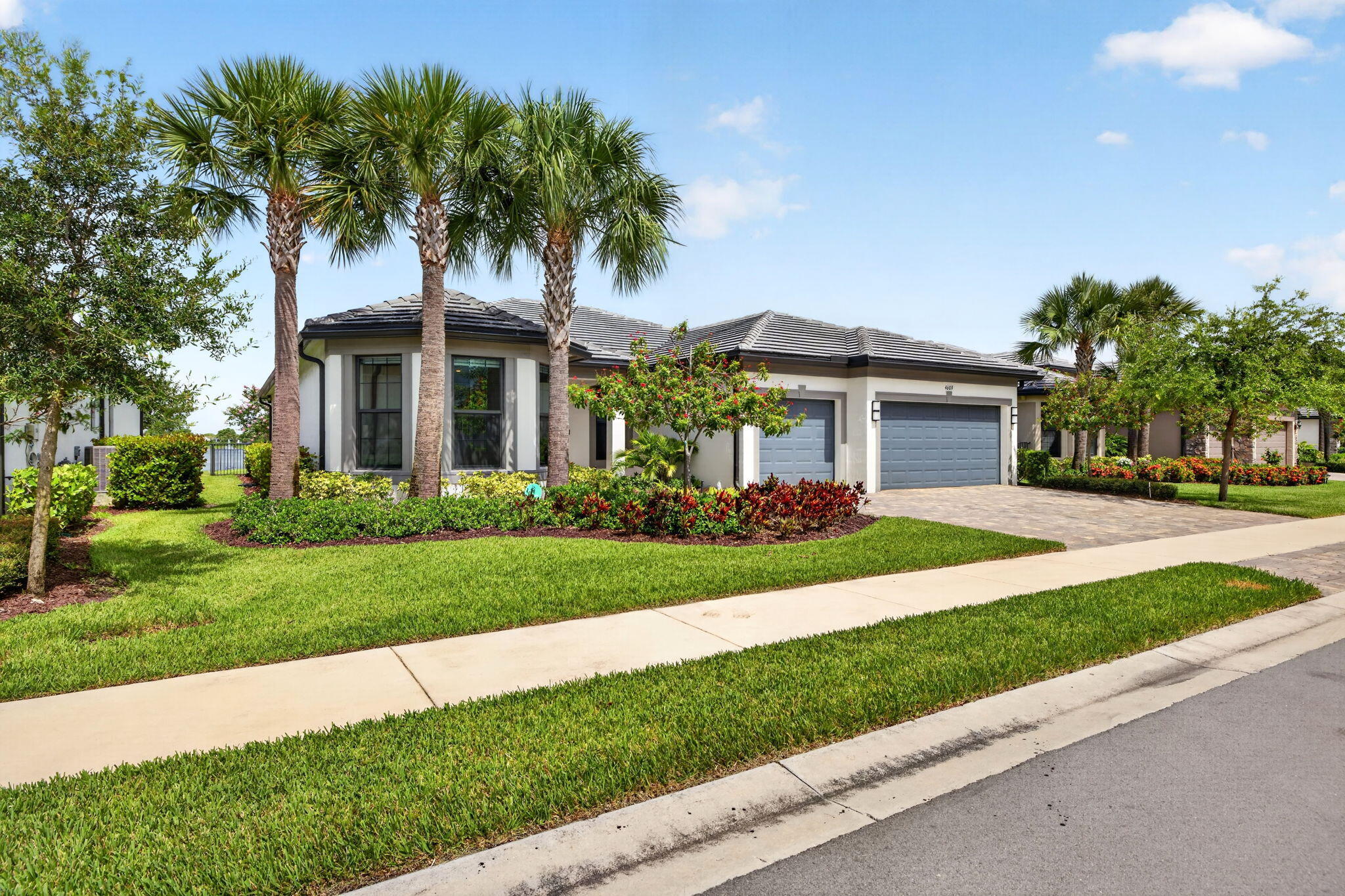 4609 PINEHURST Trail W