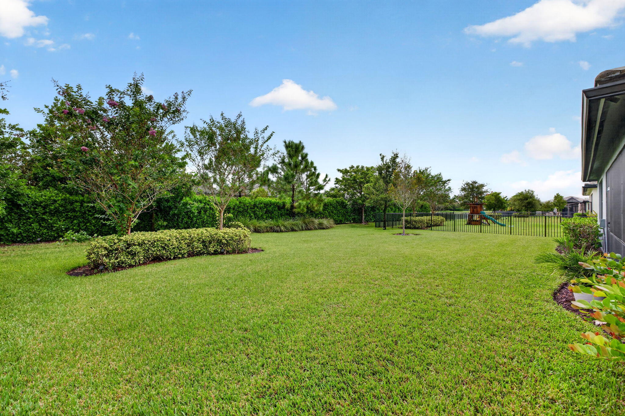 4529 Pinehurst Trail W