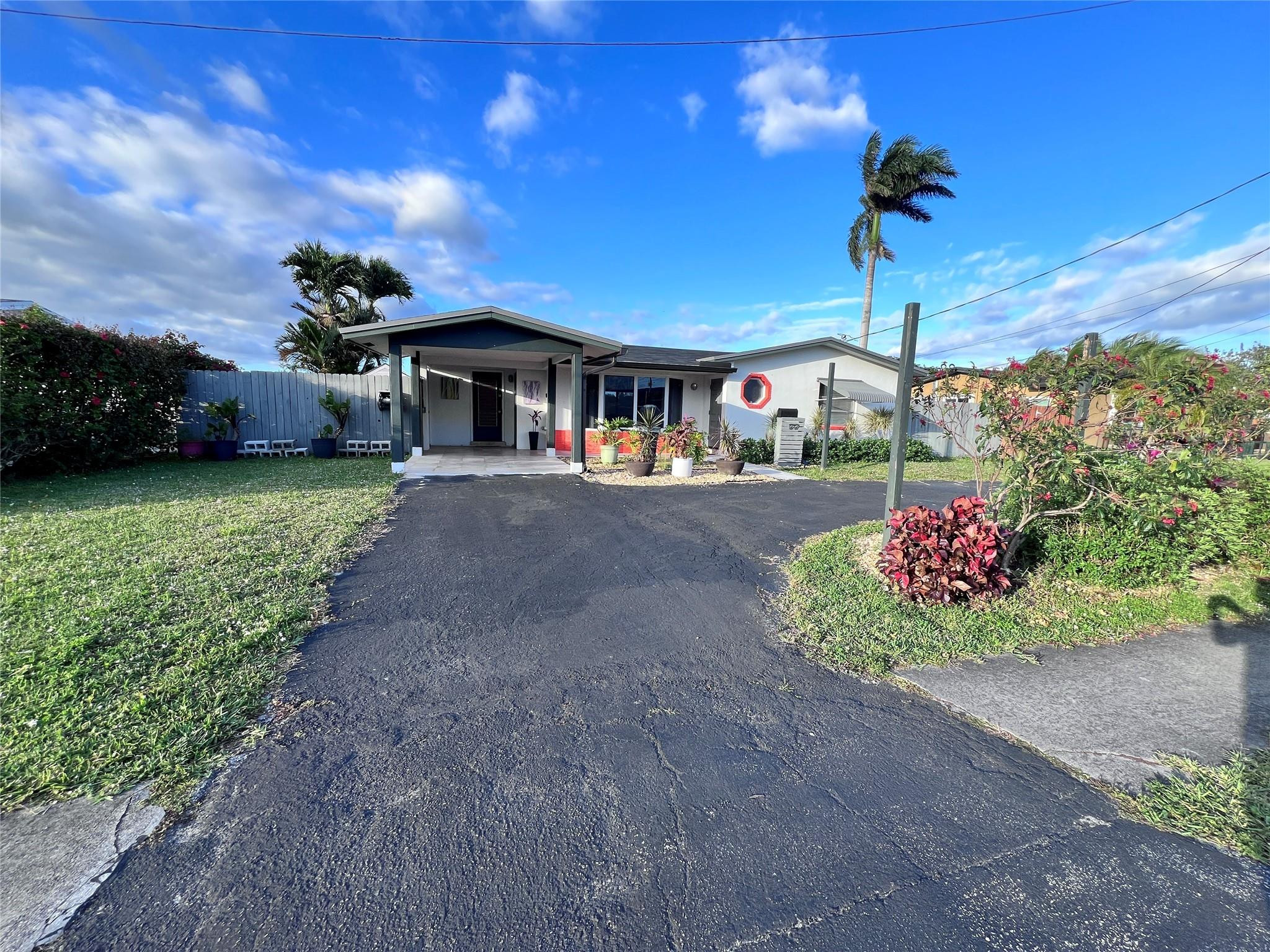 1717 NW 39th St
