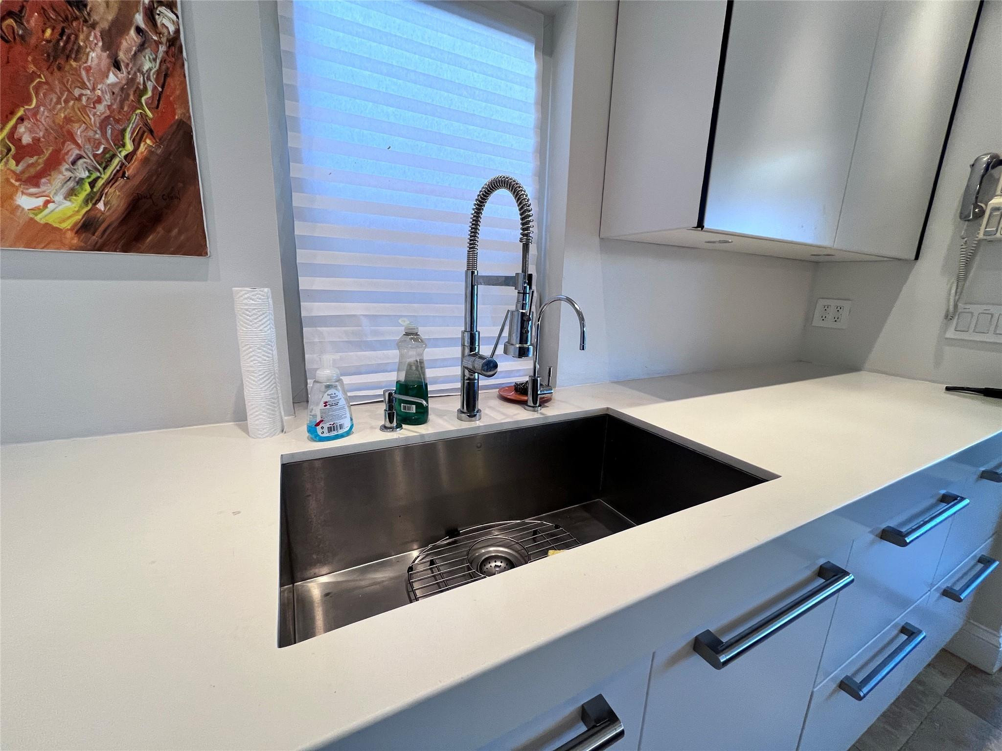 1717 NW 39th St