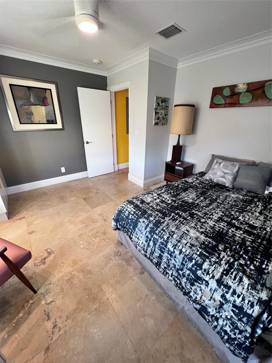 1717 NW 39th St