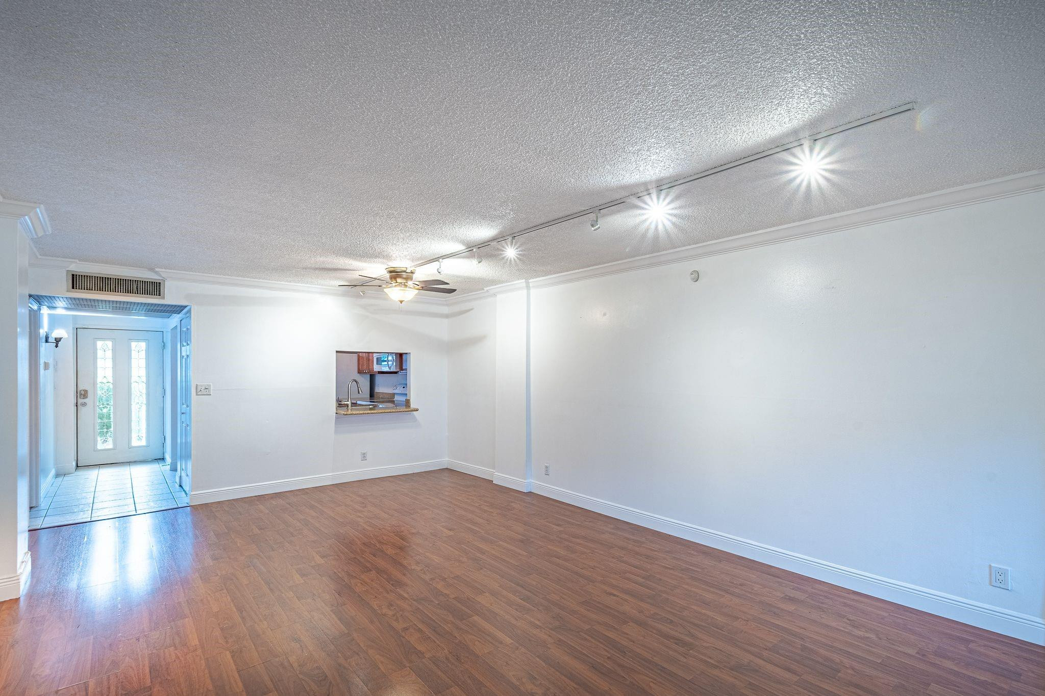 116 Royal Park Drive 1F