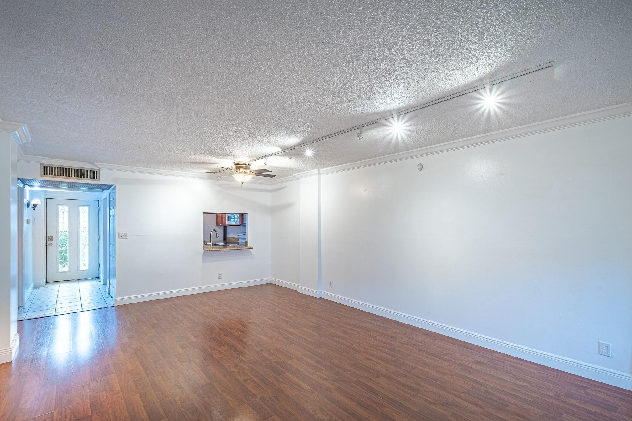 116 Royal Park Drive 1F