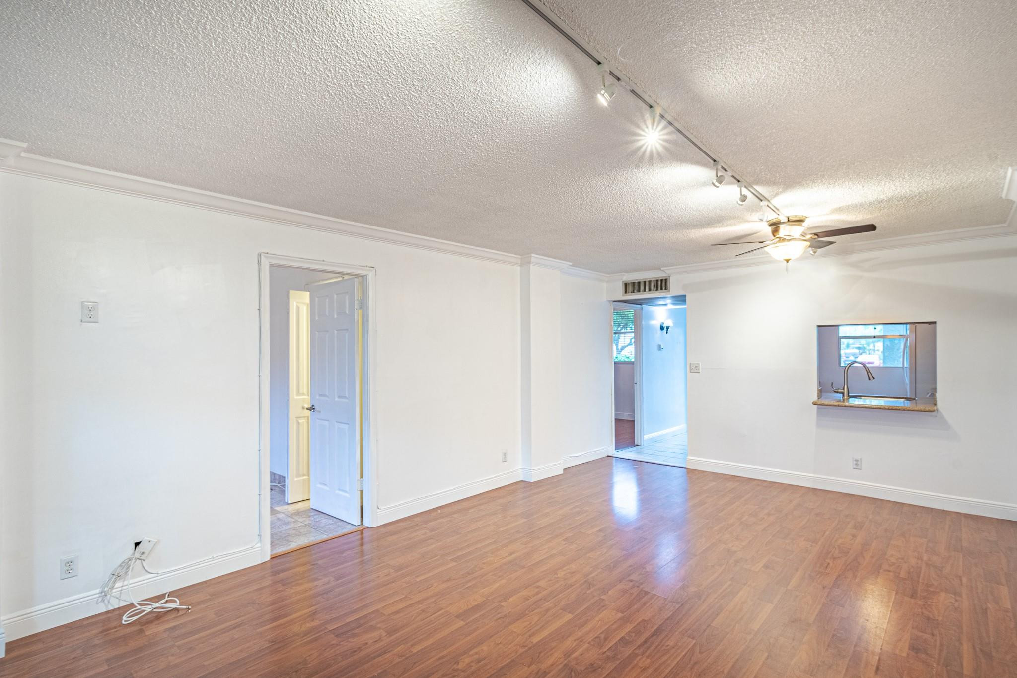 116 Royal Park Drive 1F