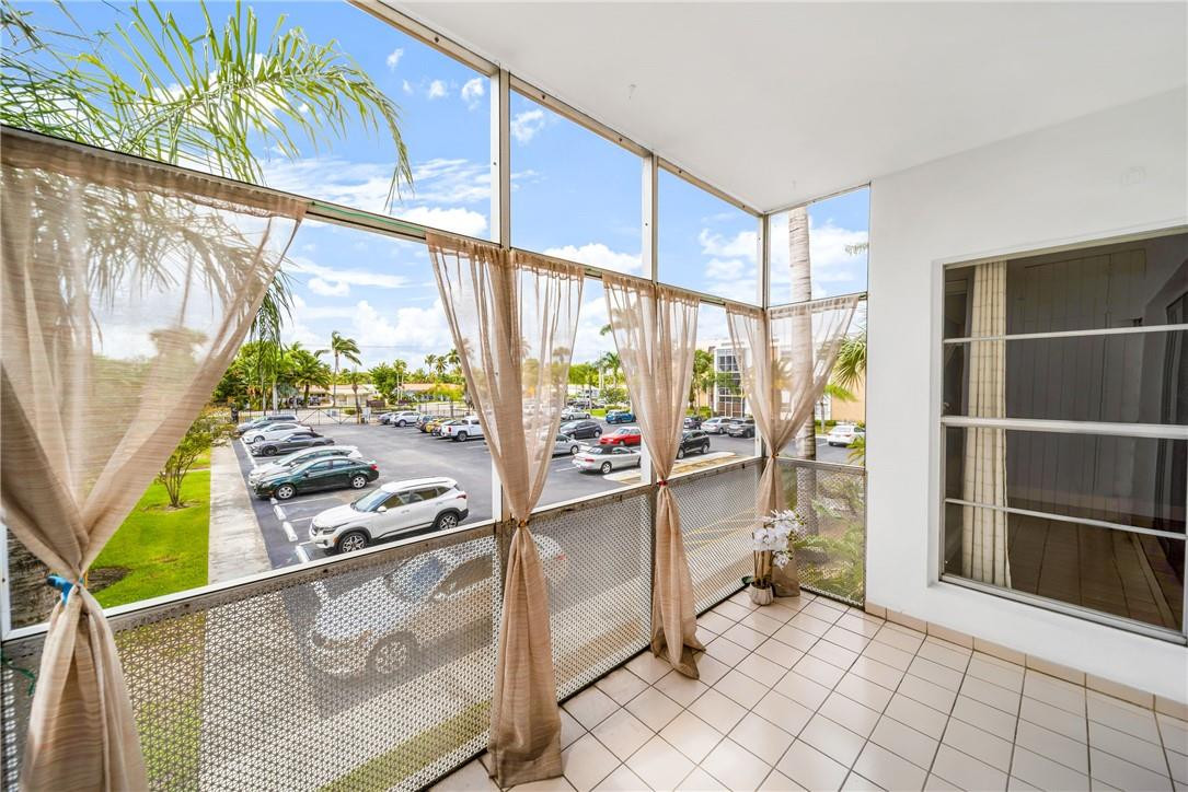 3000 NE 16th Ave 211