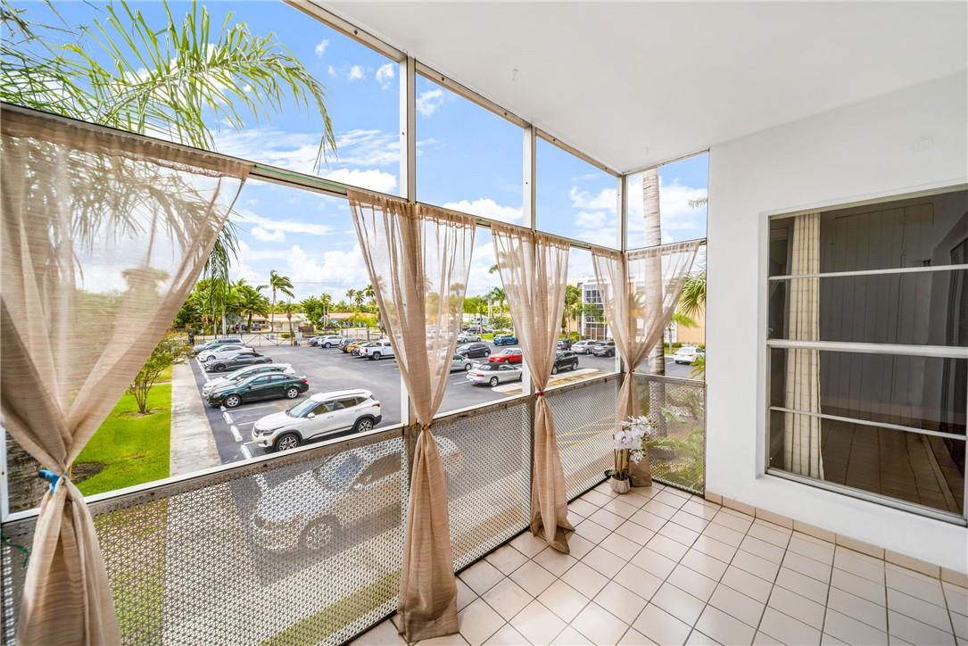 3000 NE 16th Ave 211