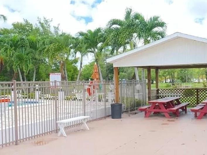 4331 NW 16th Street 308D