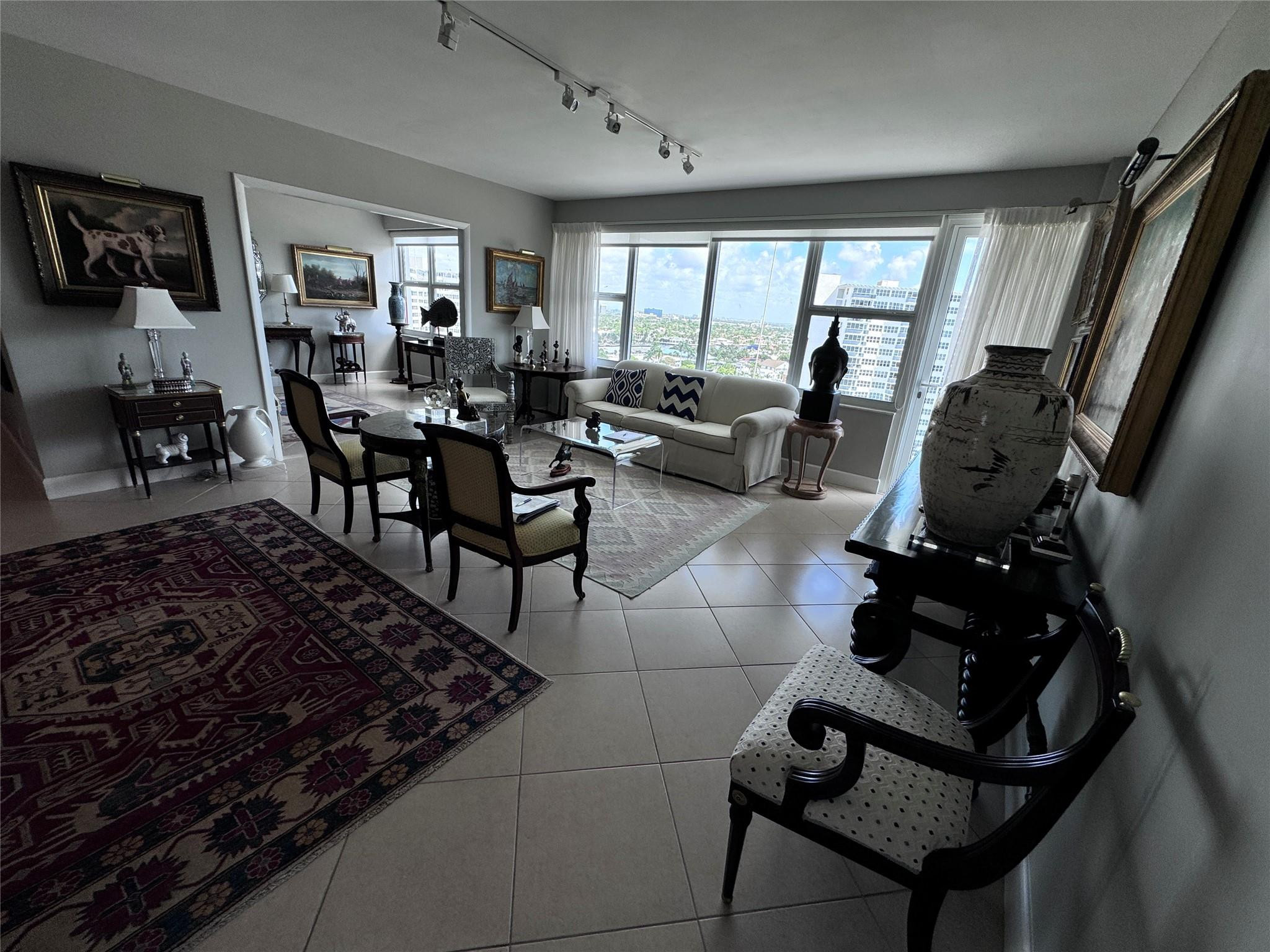 3333 NE 34th St 1408