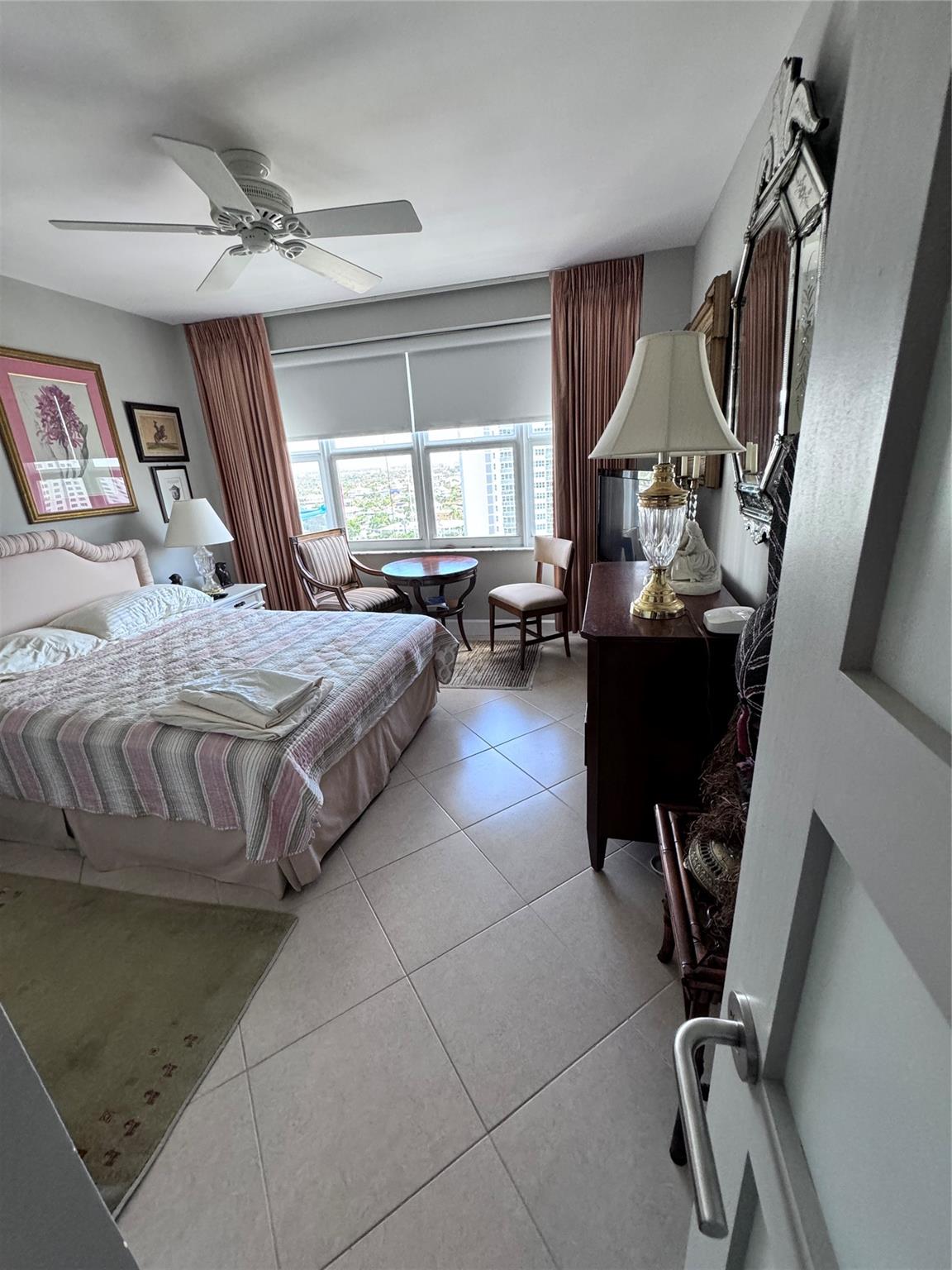 3333 NE 34th St 1408