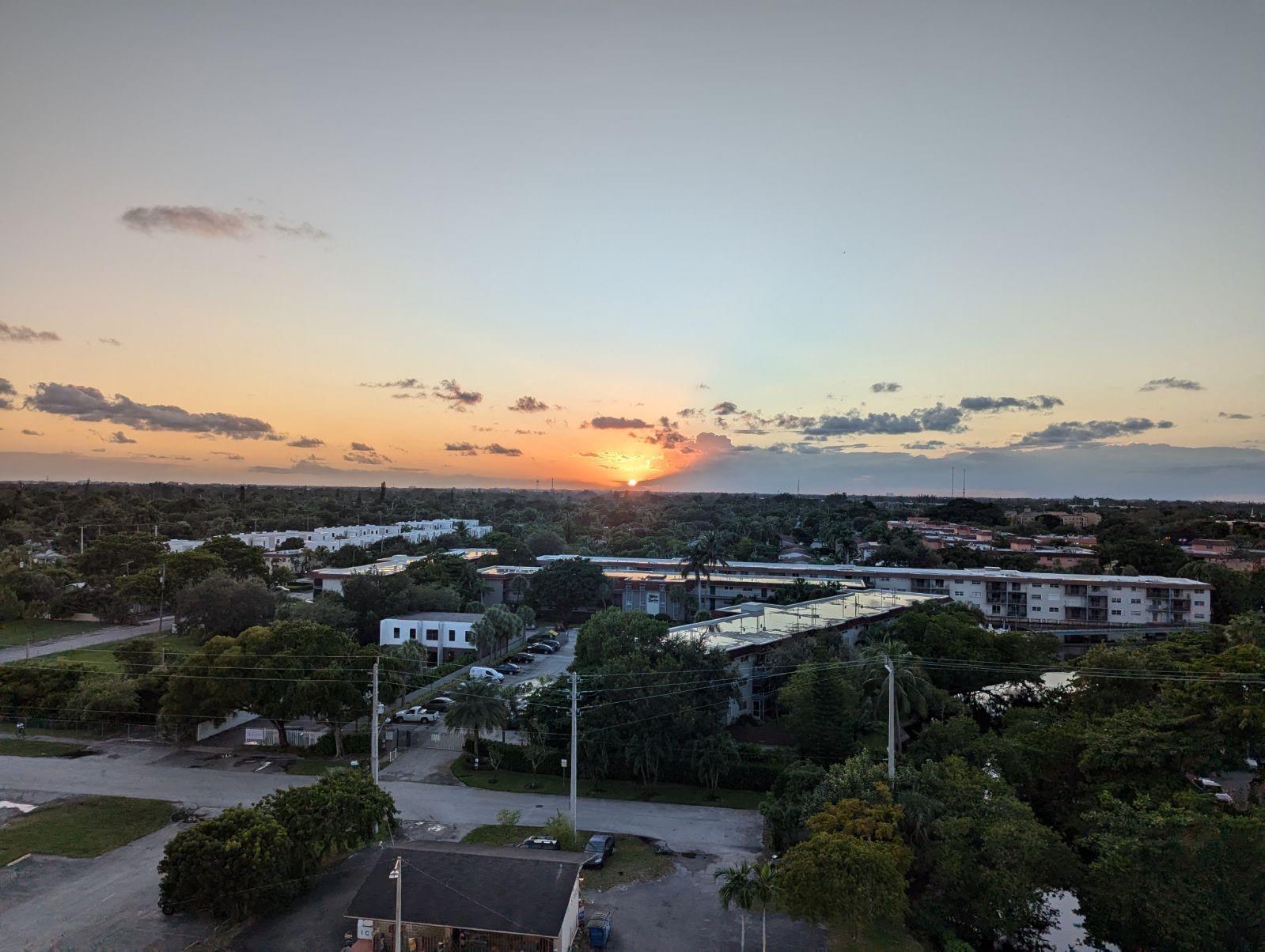 1800 N Andrews Ave 10L