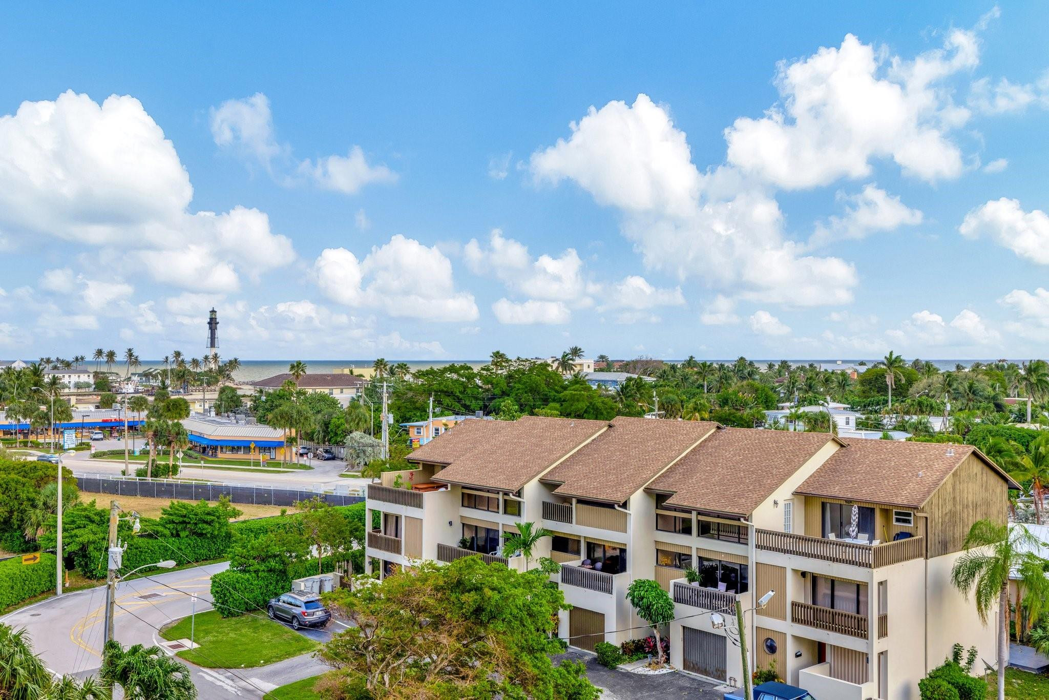 2611 N Riverside Dr 607