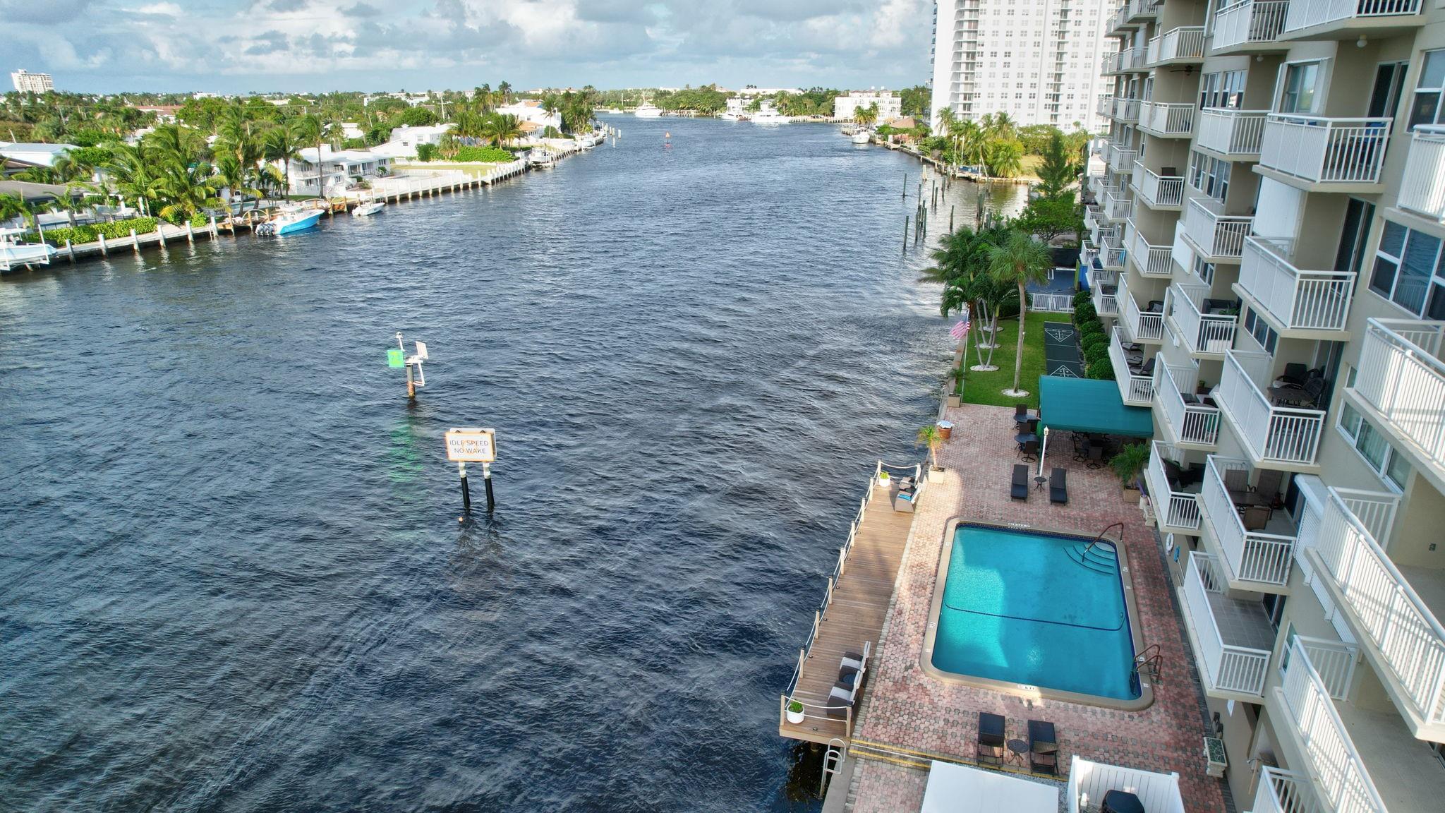 2611 N Riverside Dr 607