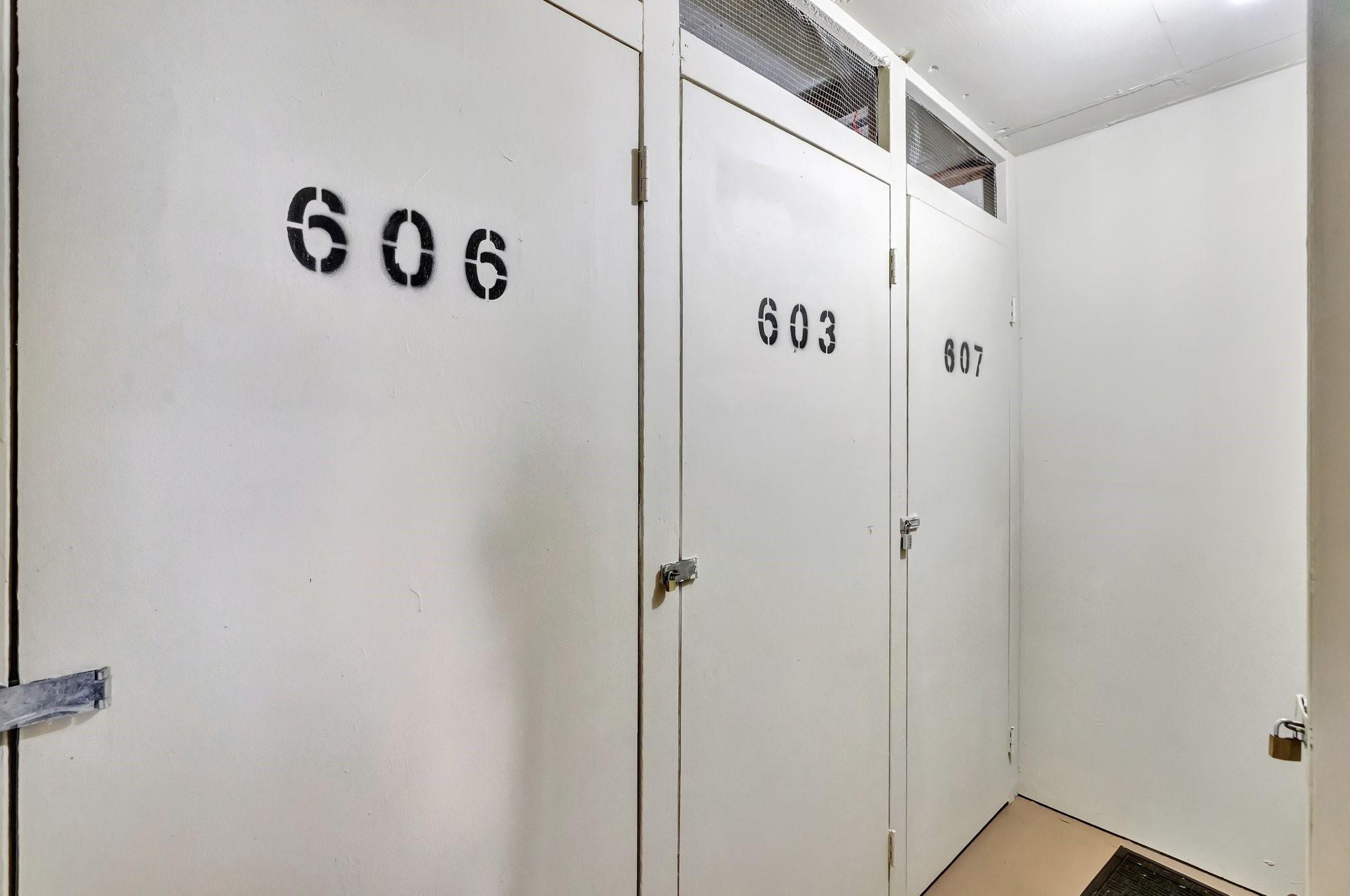 2611 N Riverside Dr 607