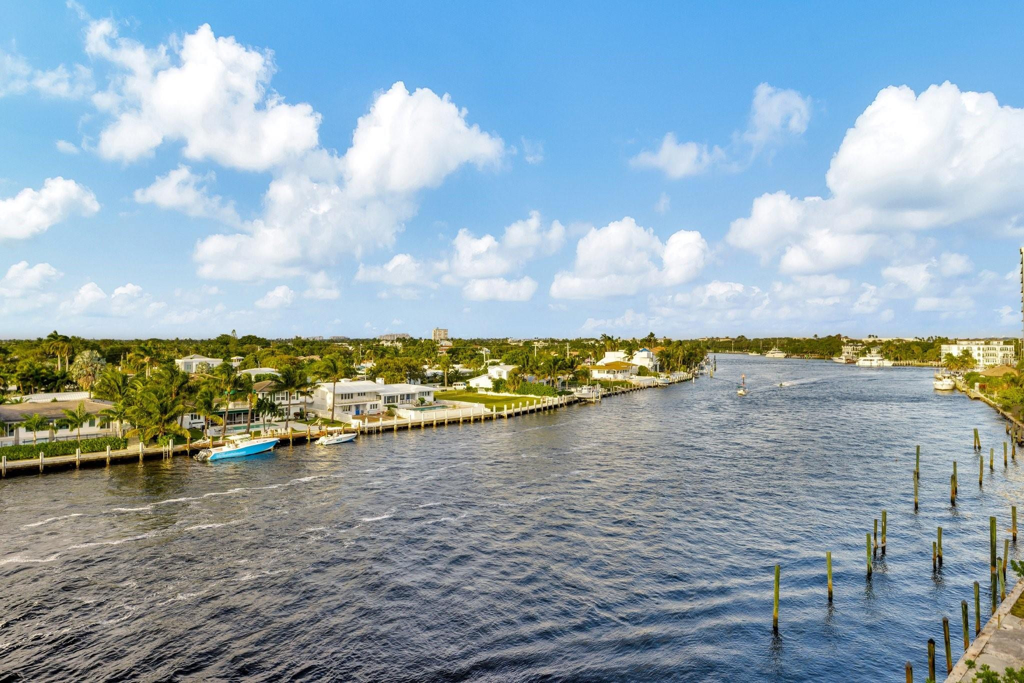 2611 N Riverside Dr 607