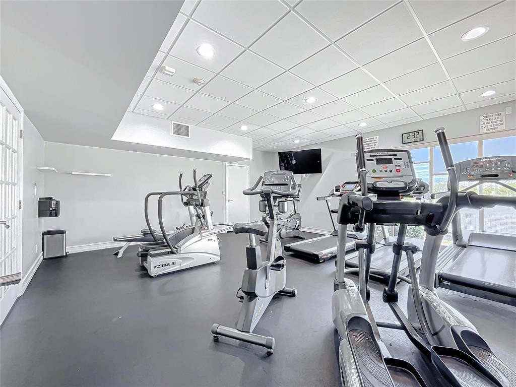 1160 N Federal Hwy 423