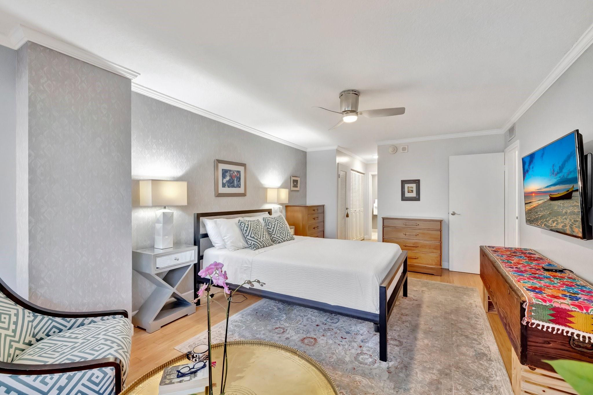 1160 N Federal Hwy 423