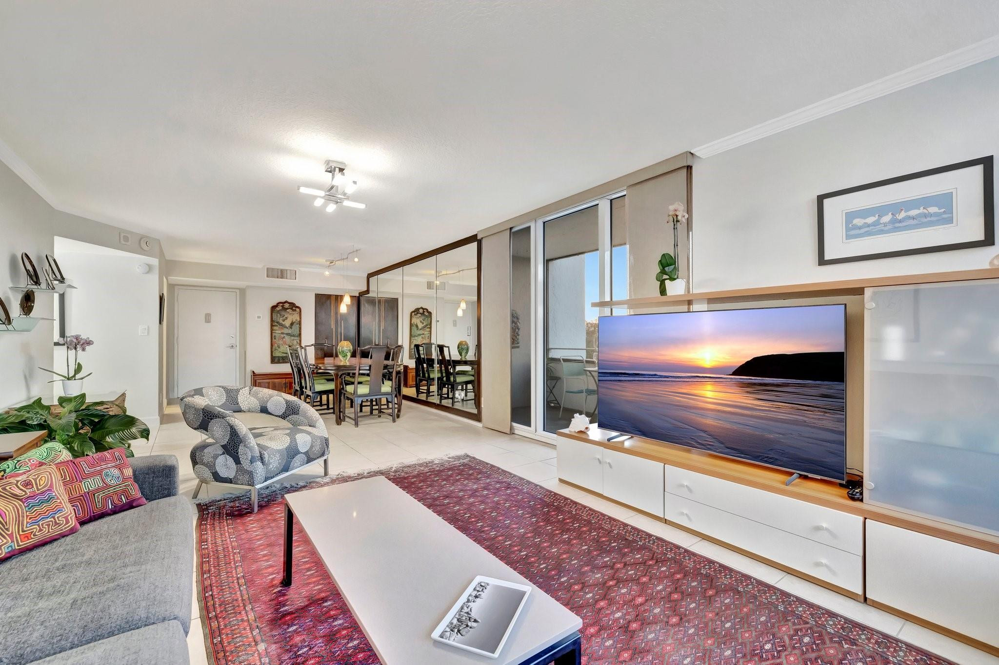 1160 N Federal Hwy 423