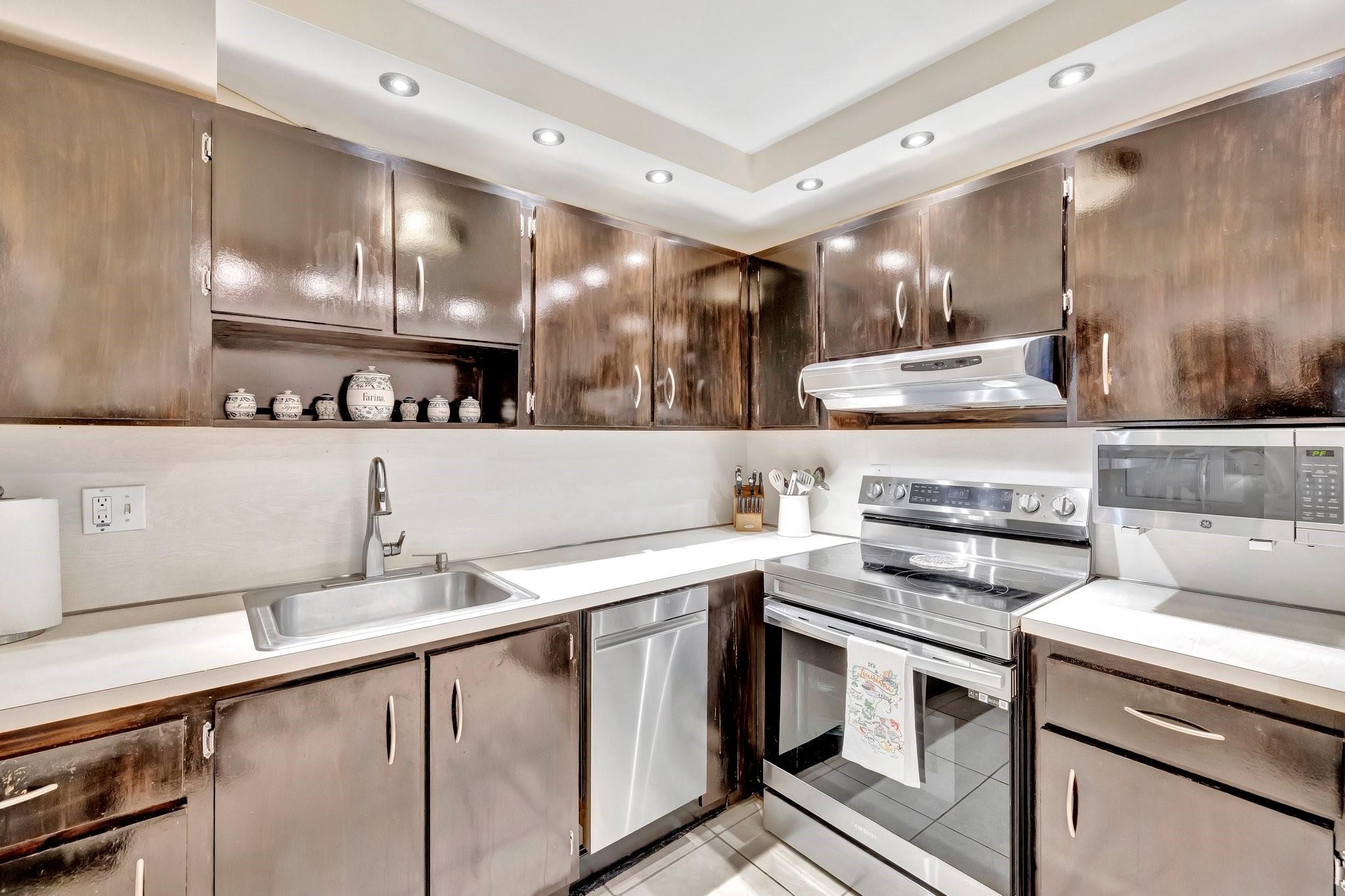 1160 N Federal Hwy 423