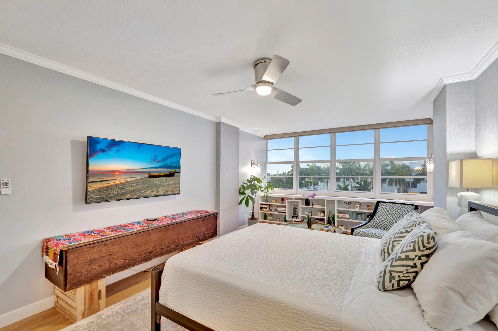 1160 N Federal Hwy 423