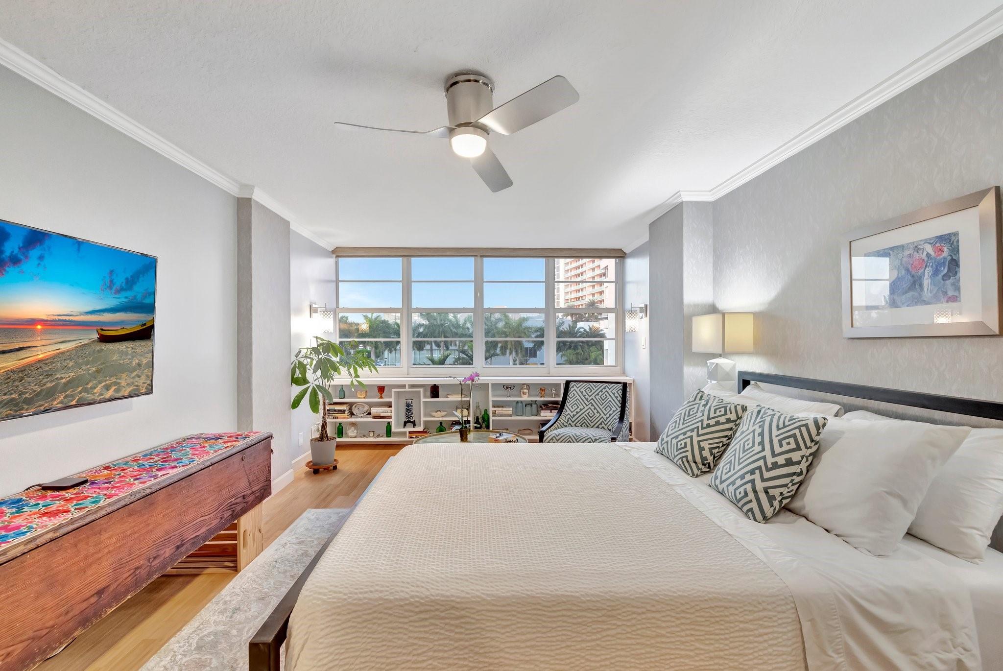 1160 N Federal Hwy 423