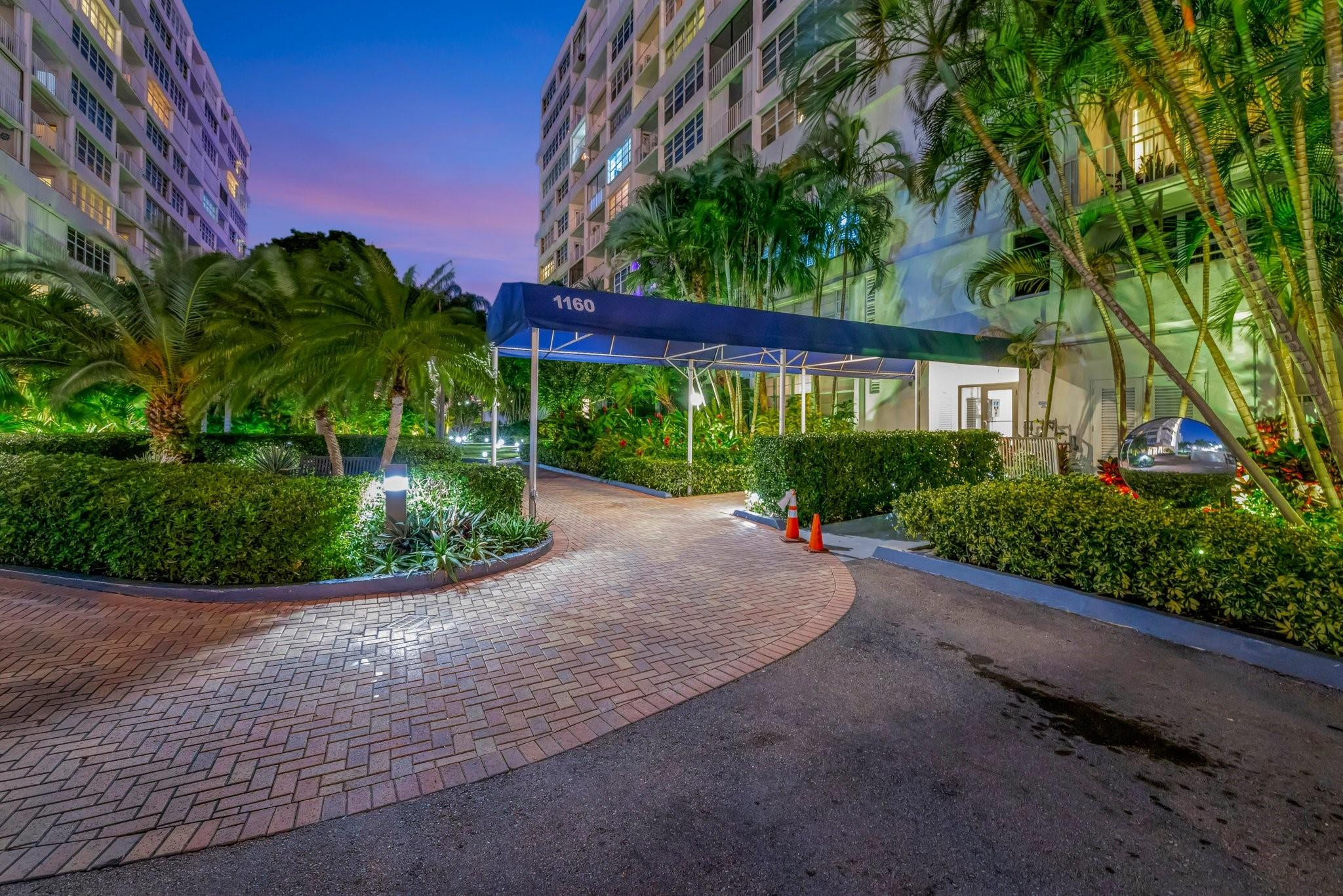 1160 N Federal Hwy 423