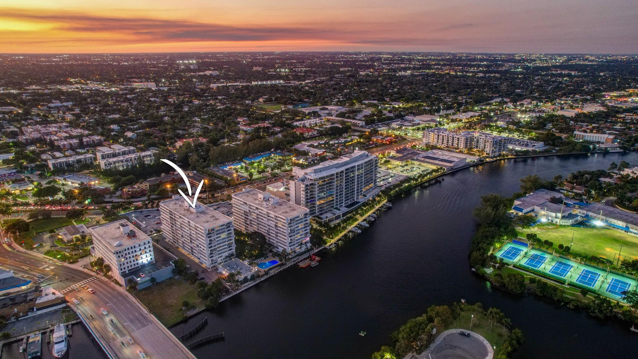 1160 N Federal Hwy 423