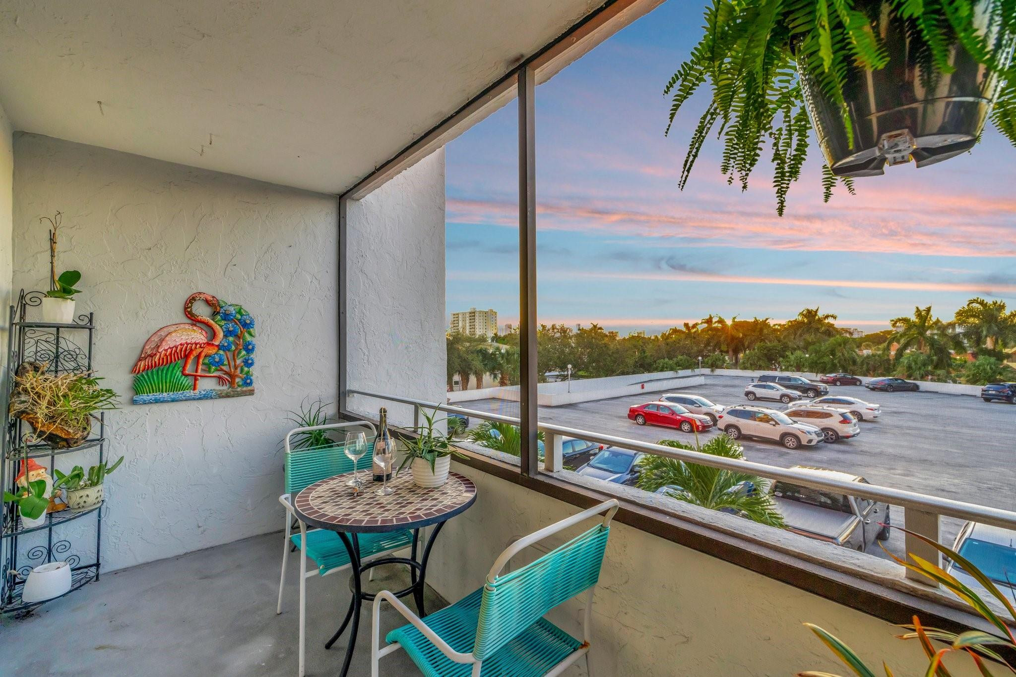 1160 N Federal Hwy 423