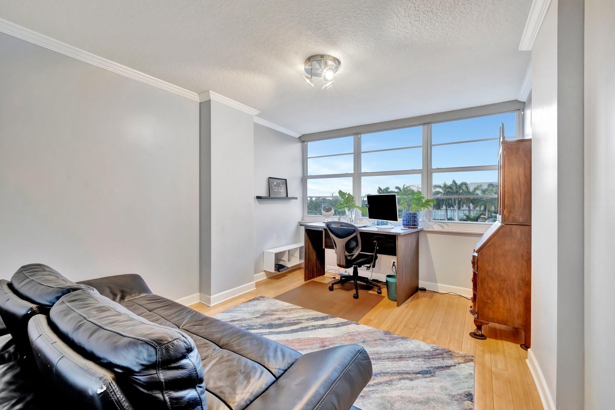 1160 N Federal Hwy 423