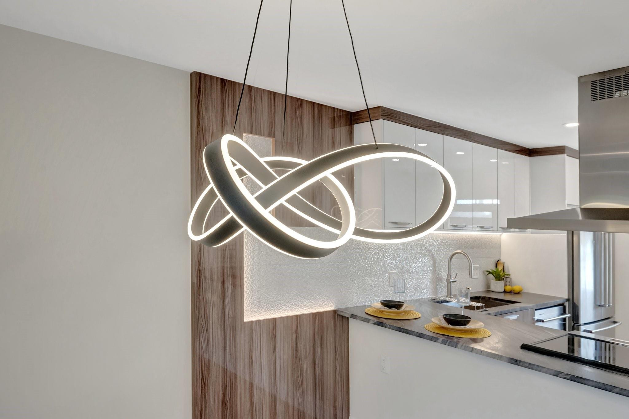 3960 Oaks Clubhouse Dr 305