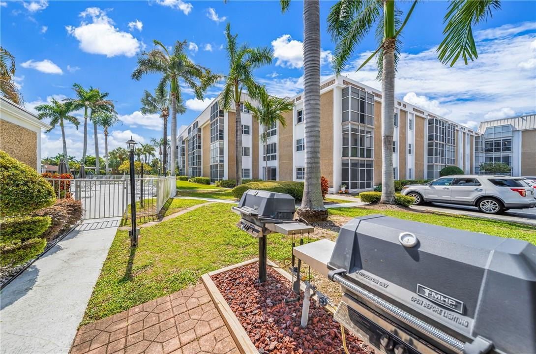 3000 NE 16th Ave 211