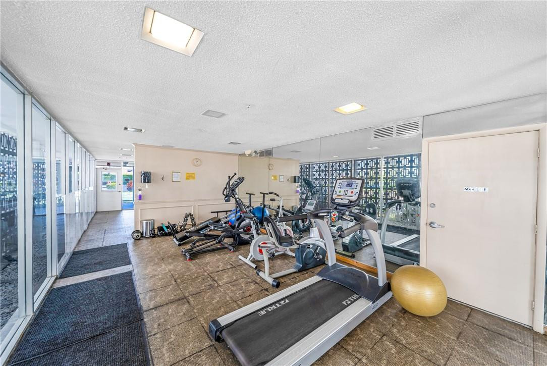 3000 NE 16th Ave 211