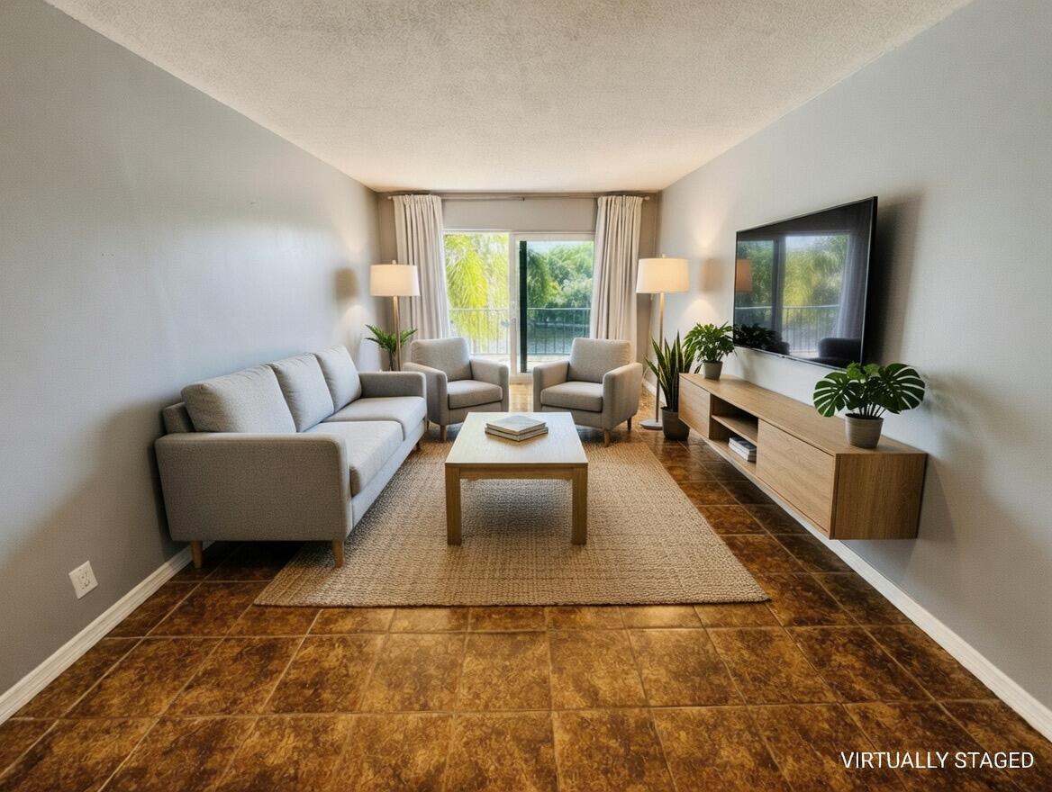 3004 NE 5th Ter 208-C