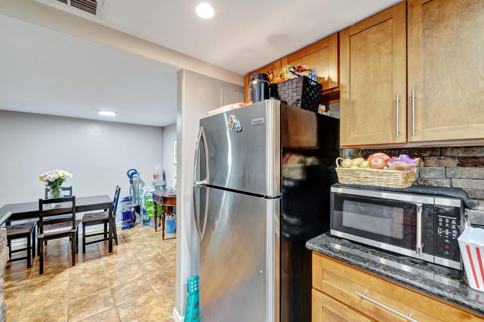 3004 NE 5th Ter 208-C