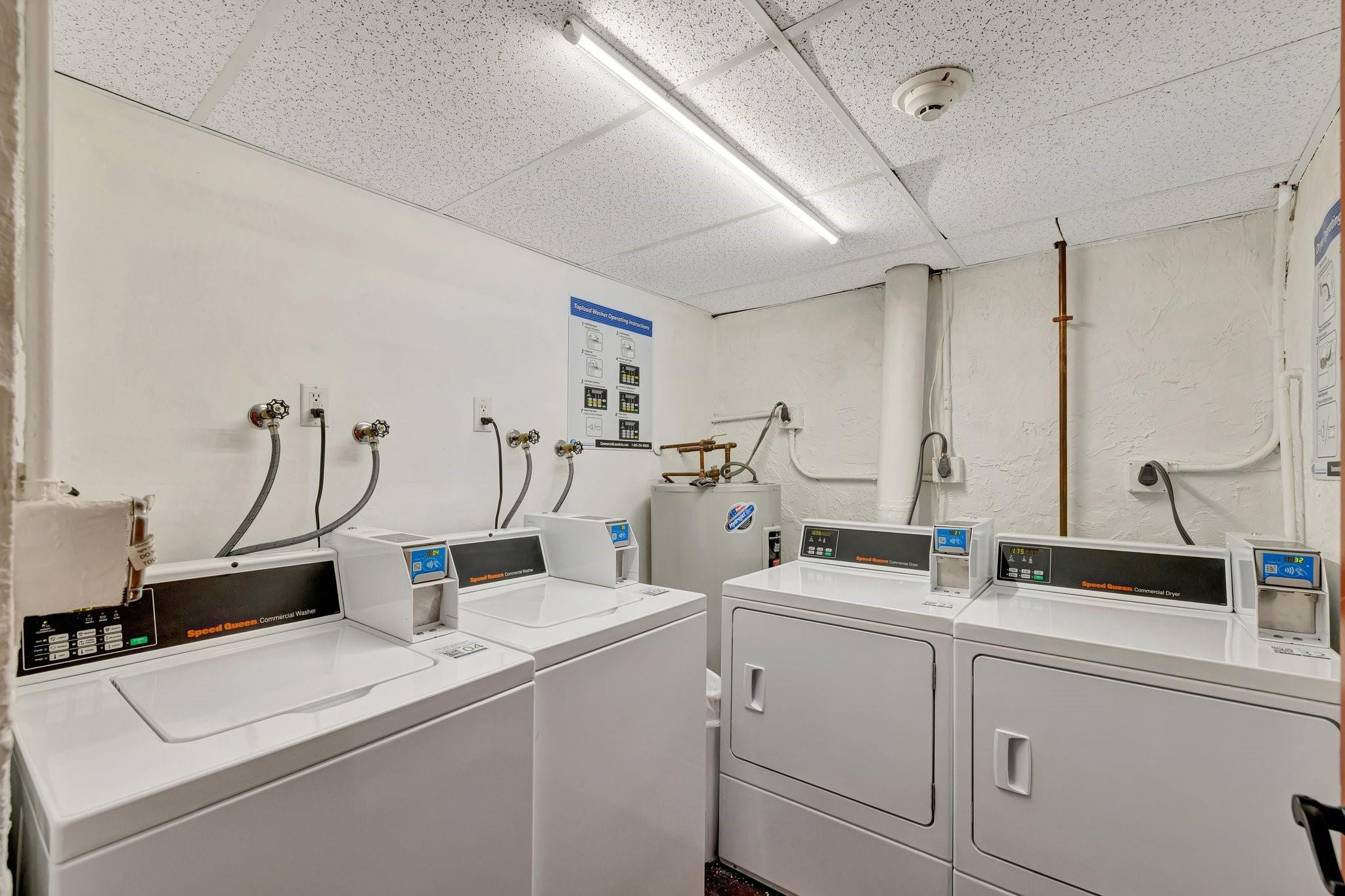 3004 NE 5th Ter 208-C