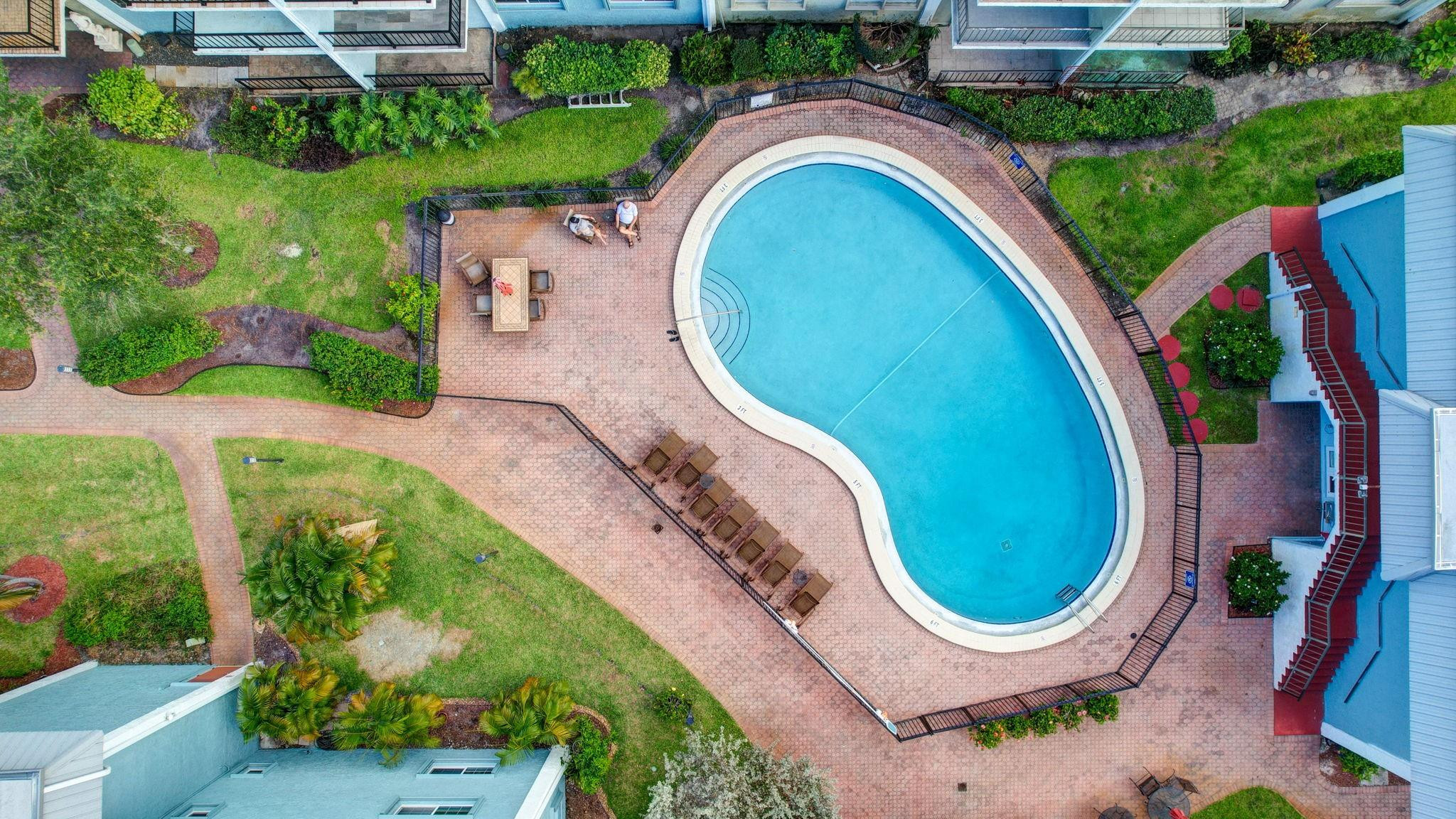 3004 NE 5th Ter 208-C